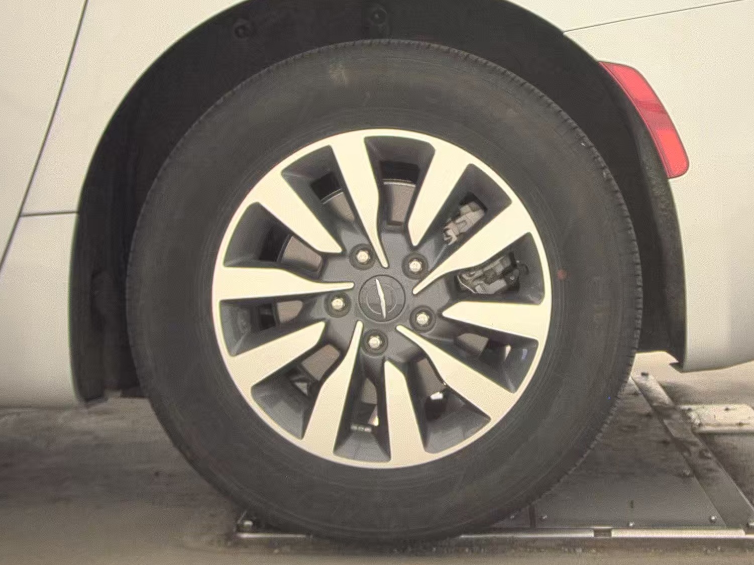 2024 Chrysler Pacifica Hybrid Select FWD