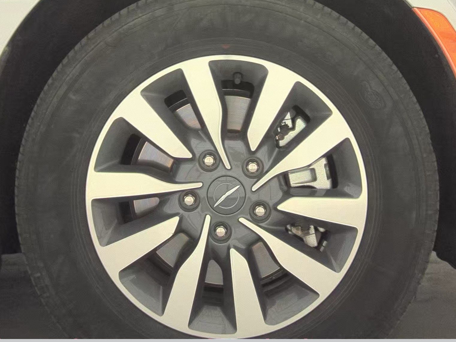 2024 Chrysler Pacifica Hybrid Select FWD