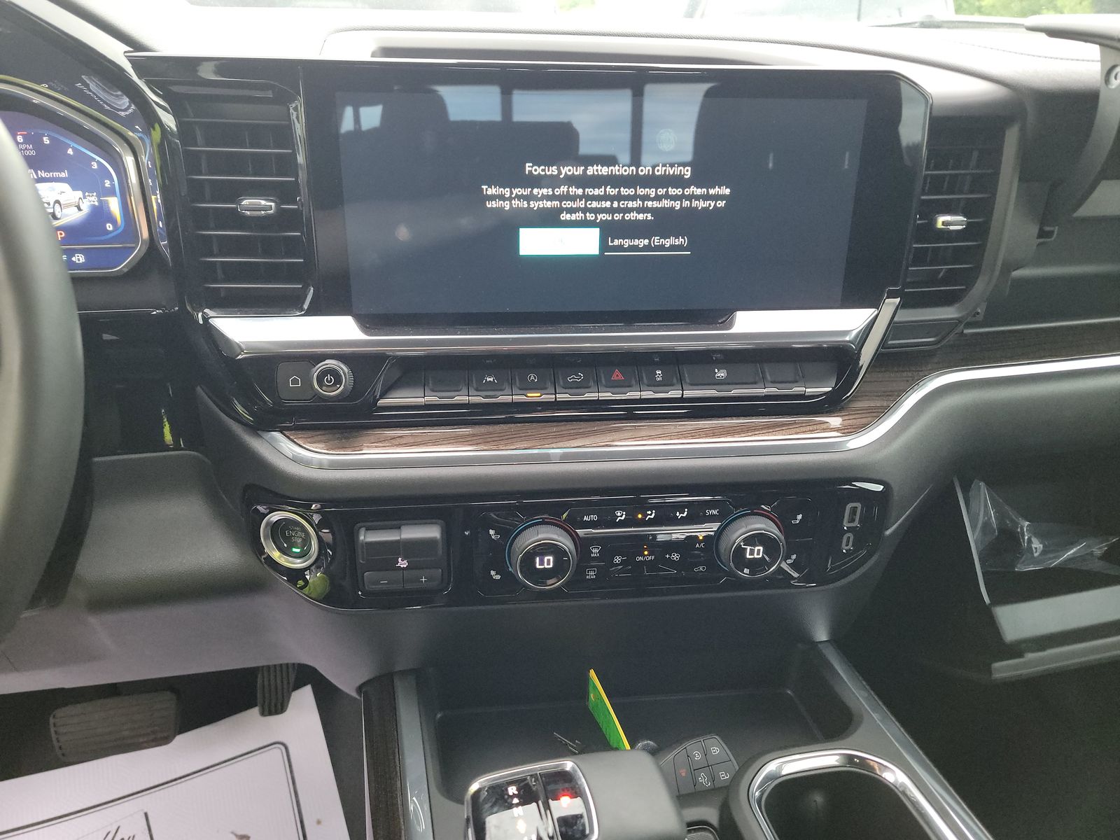 2024 Chevrolet Silverado 1500 RST AWD