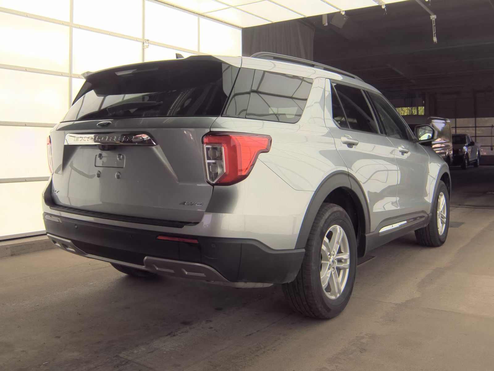 FORD EXPLORER - 6