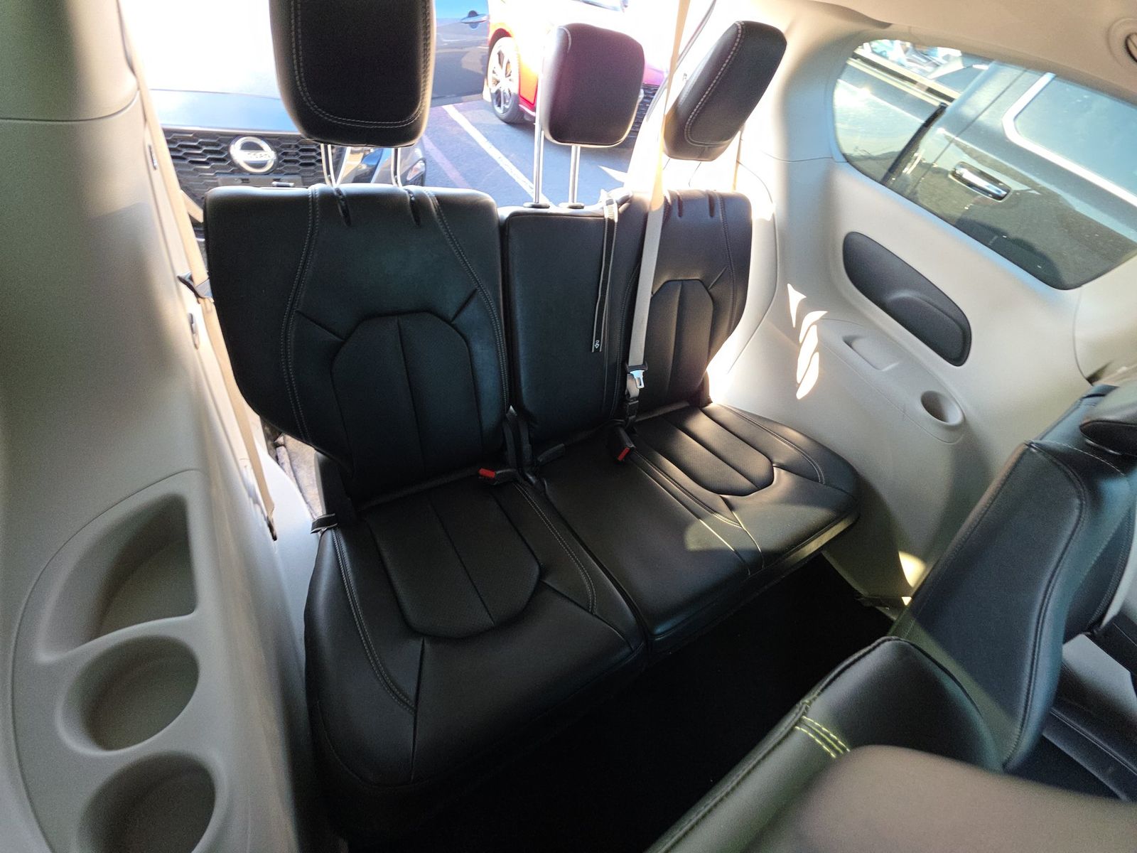 2024 Chrysler Pacifica Hybrid Select FWD