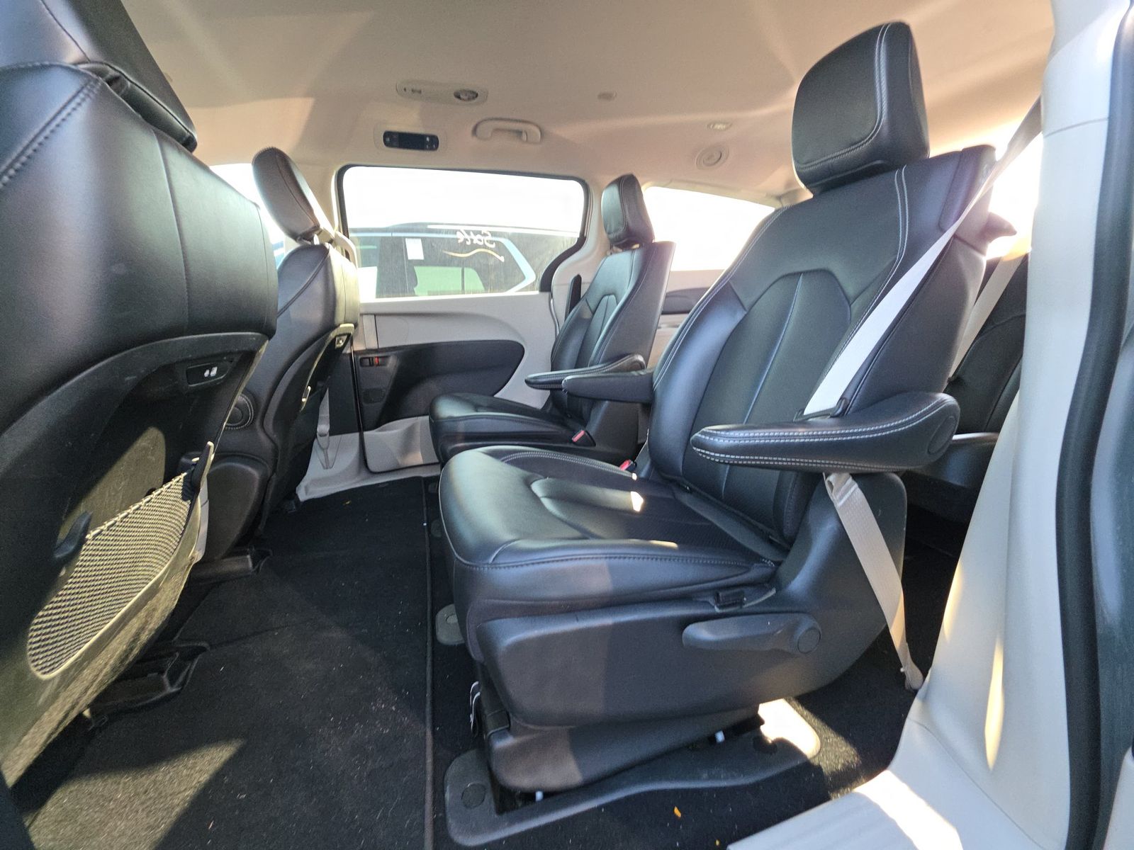 2024 Chrysler Pacifica Hybrid Select FWD