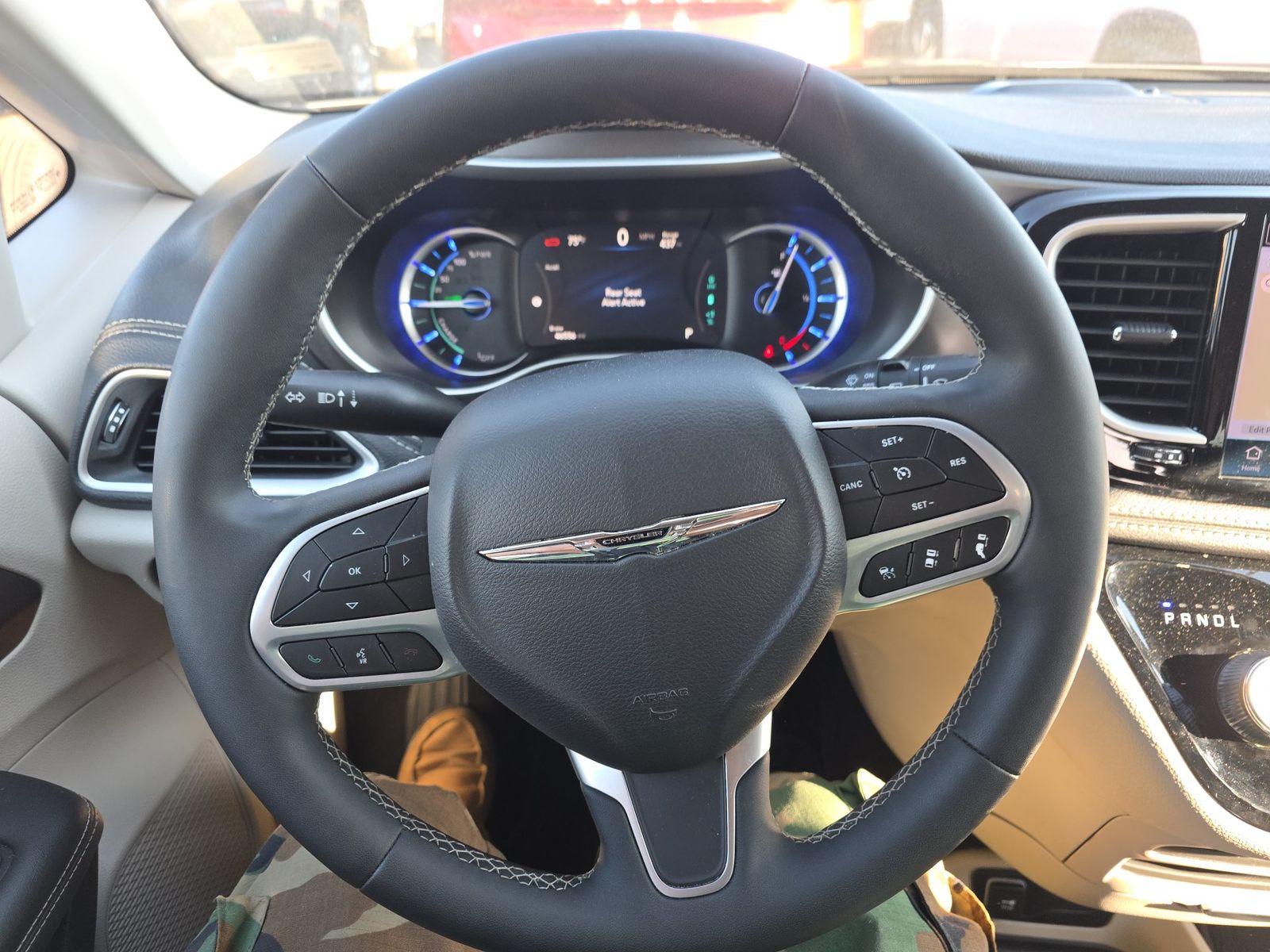 2024 Chrysler Pacifica Hybrid Select FWD