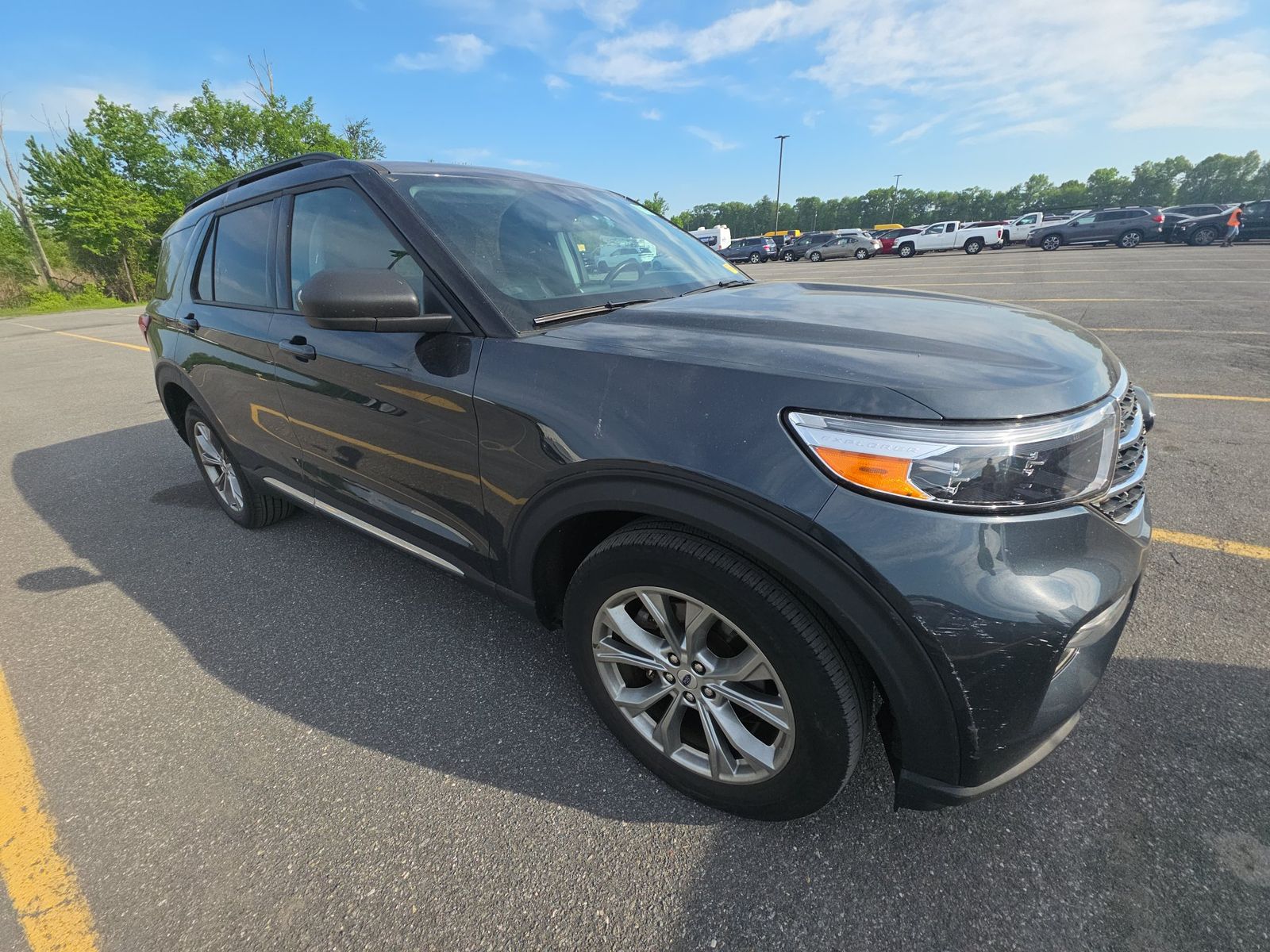 FORD EXPLORER - 4