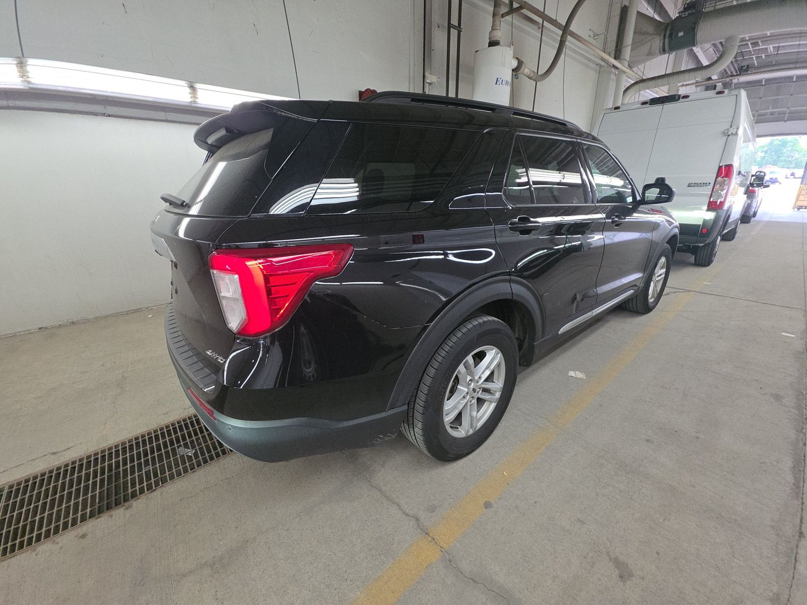 FORD EXPLORER - 5