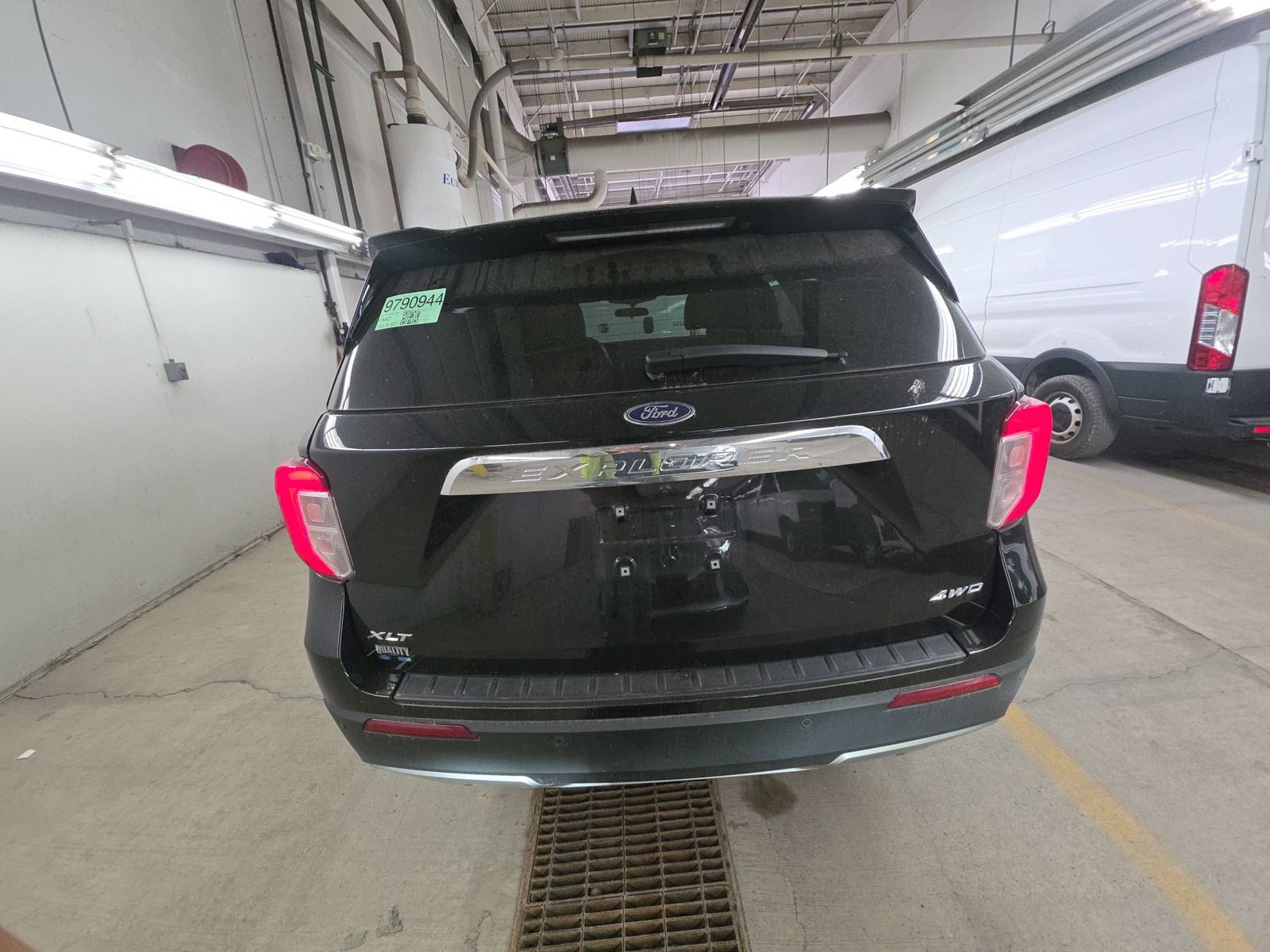 FORD EXPLORER - 6