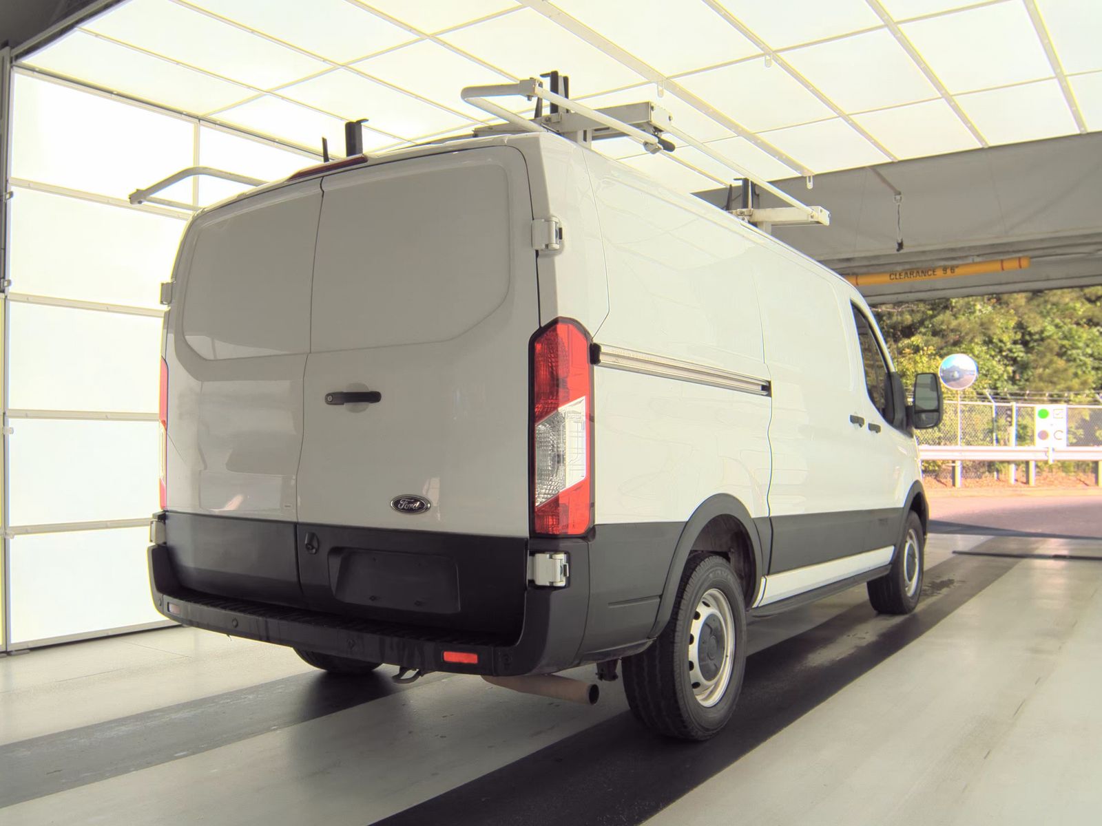 FORD TRANSIT 250 - 6