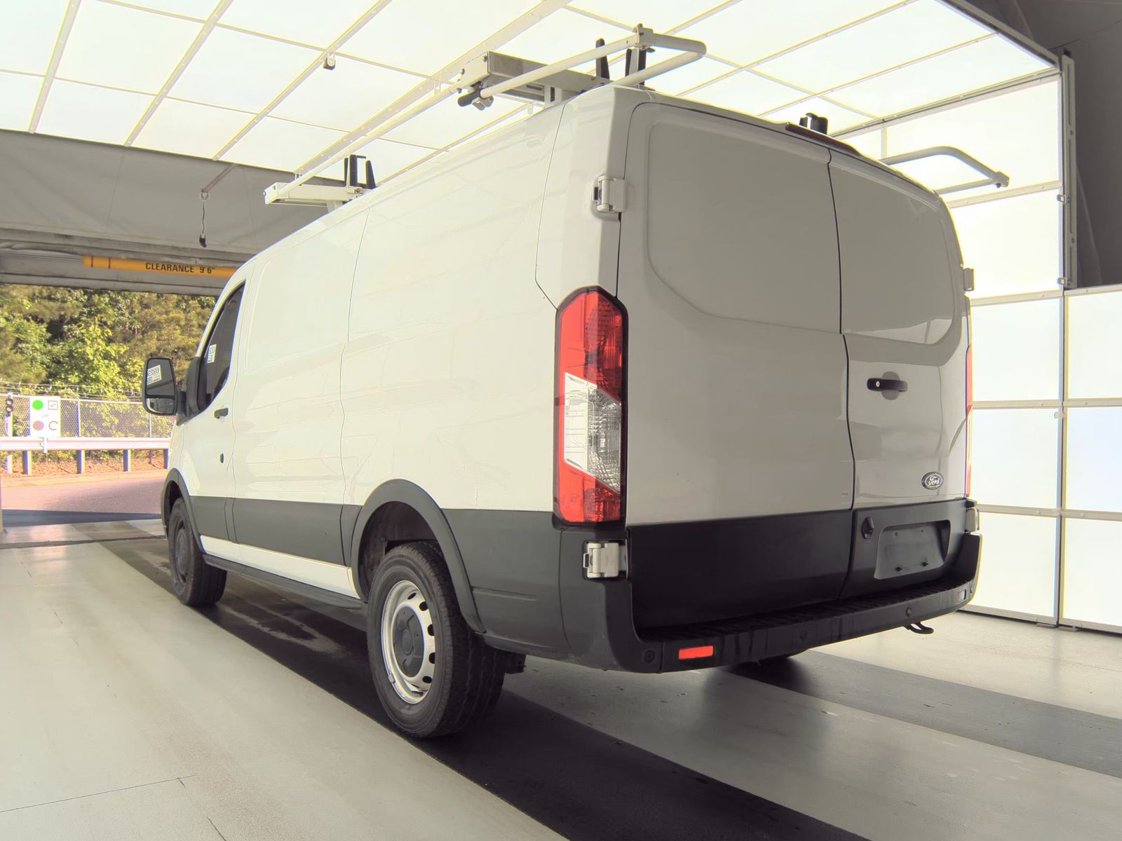 FORD TRANSIT 250 - 9