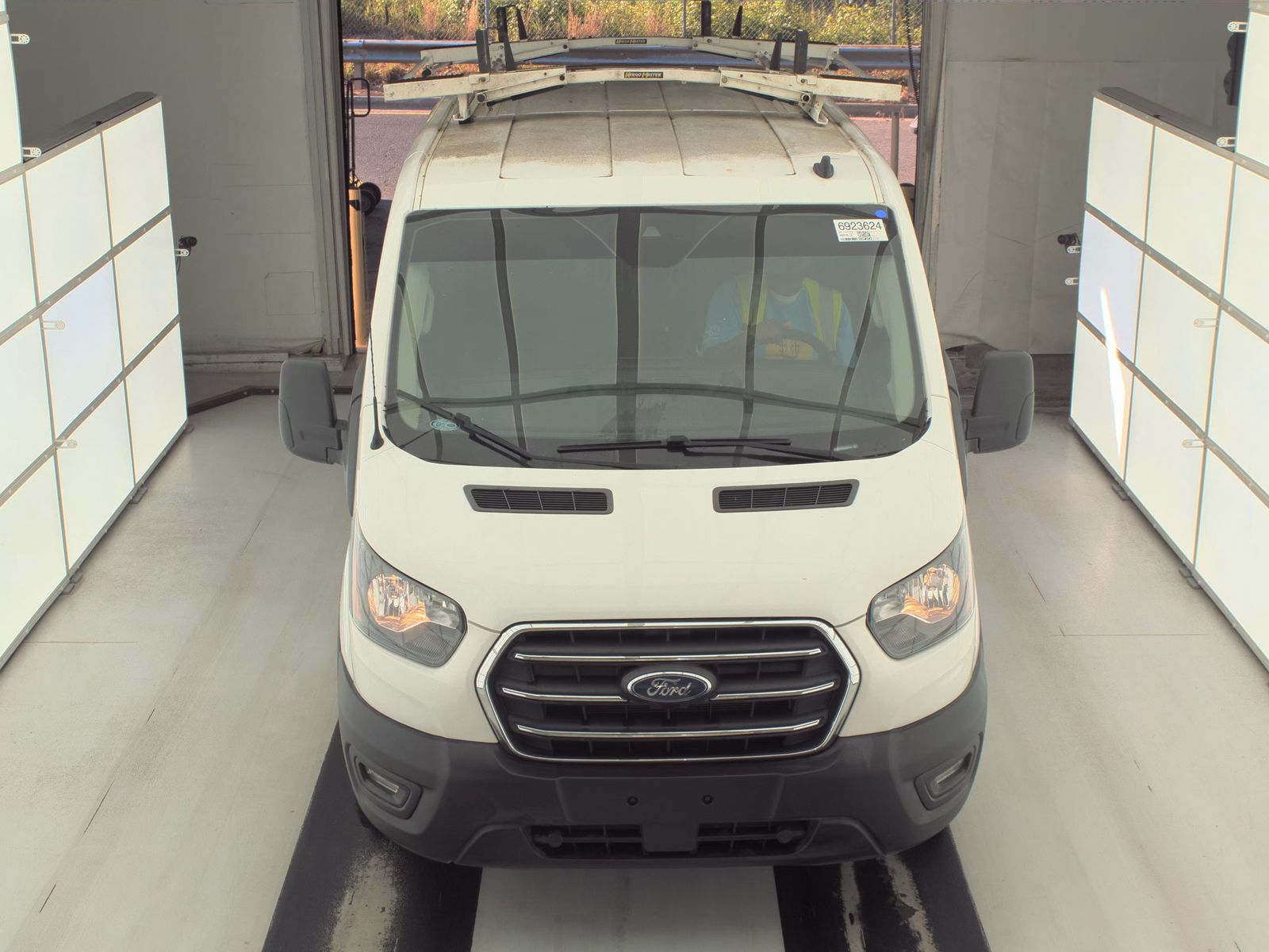 FORD TRANSIT 250 - 3