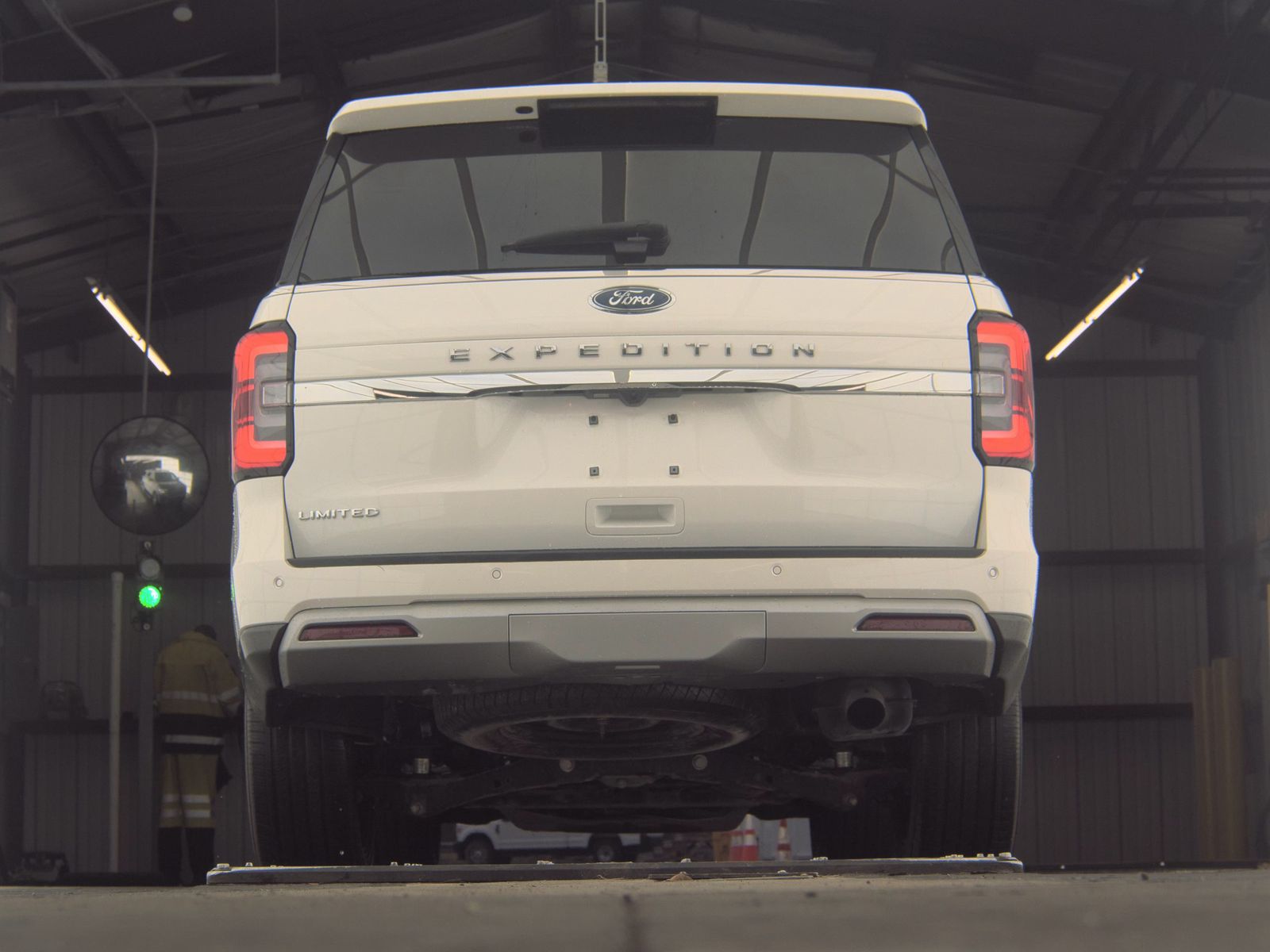 FORD EXPEDITION - 8