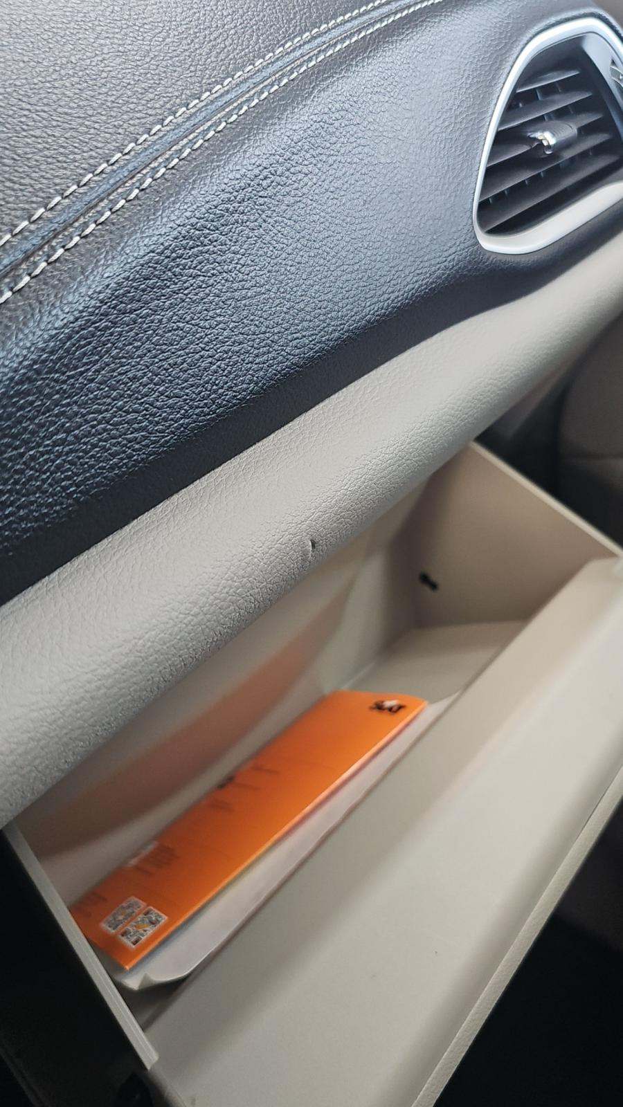 2024 Chrysler Pacifica Hybrid Select FWD