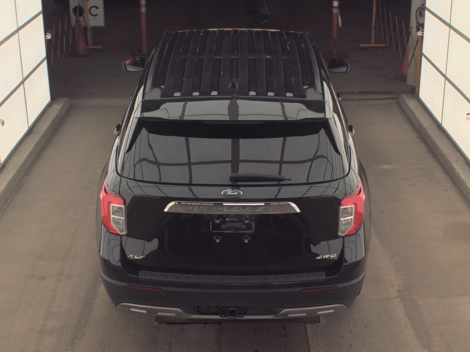 FORD EXPLORER - 7