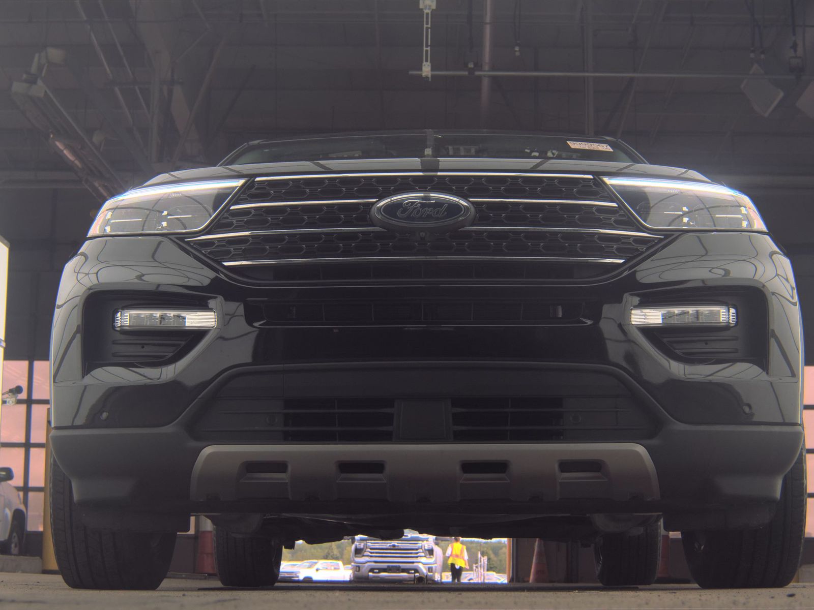 FORD EXPLORER - 4