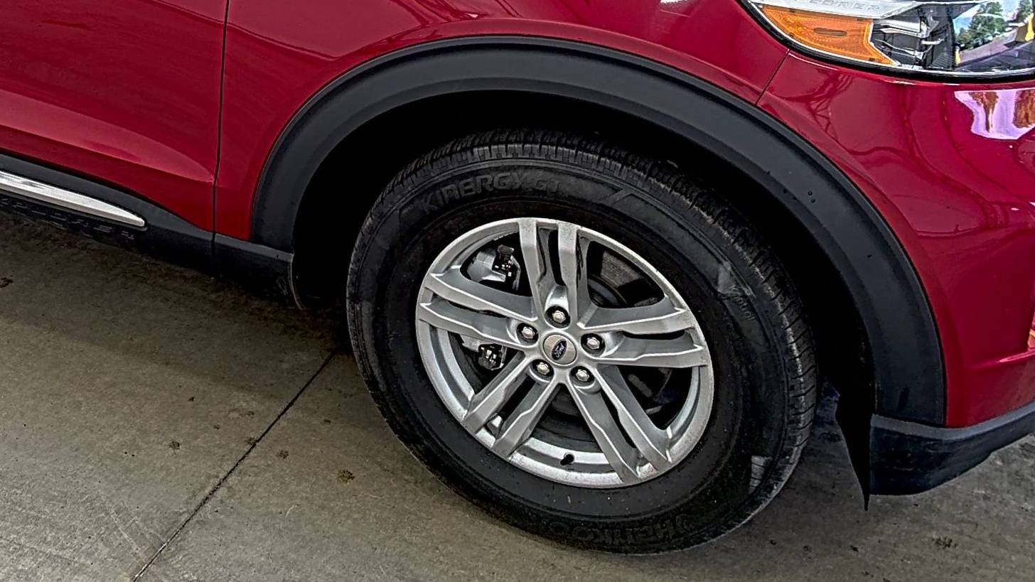 FORD EXPLORER - 9
