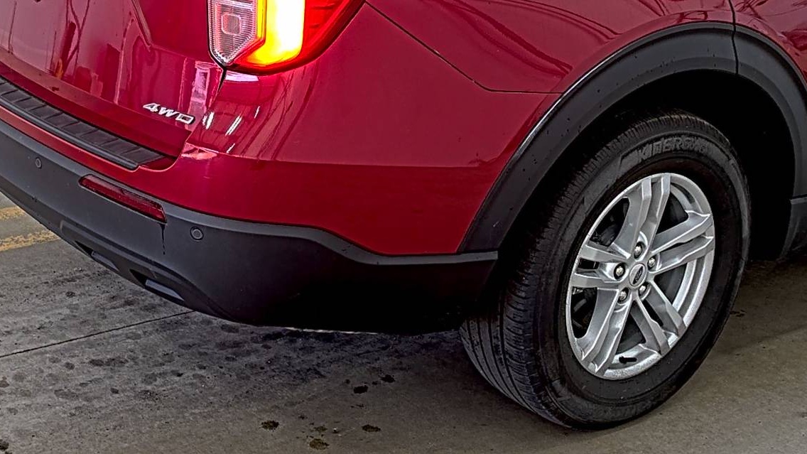 FORD EXPLORER - 10