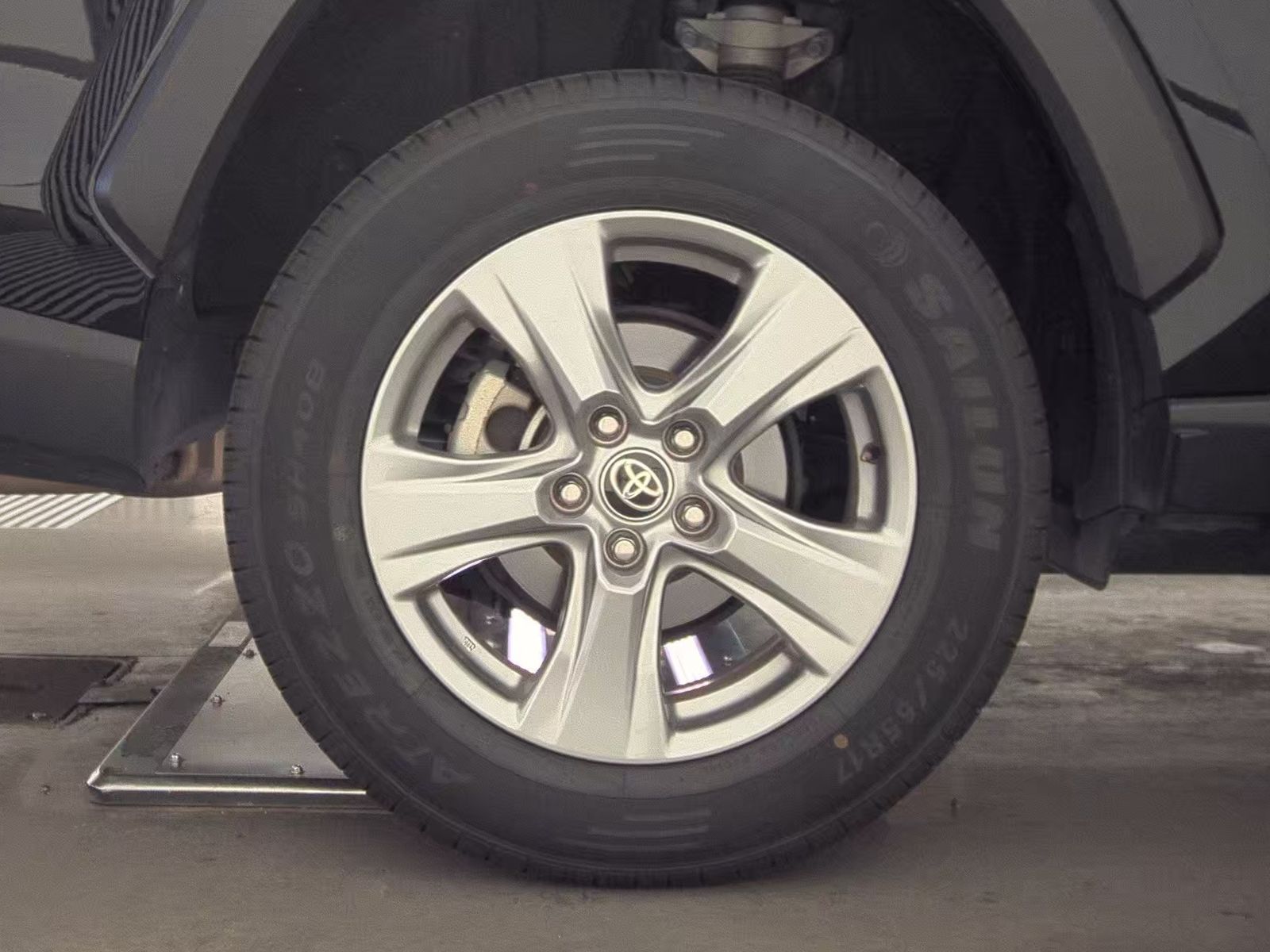 2024 Toyota RAV4 XLE AWD