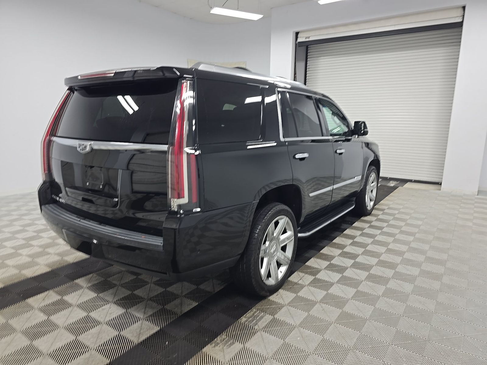 2019 Cadillac Escalade Luxury AWD