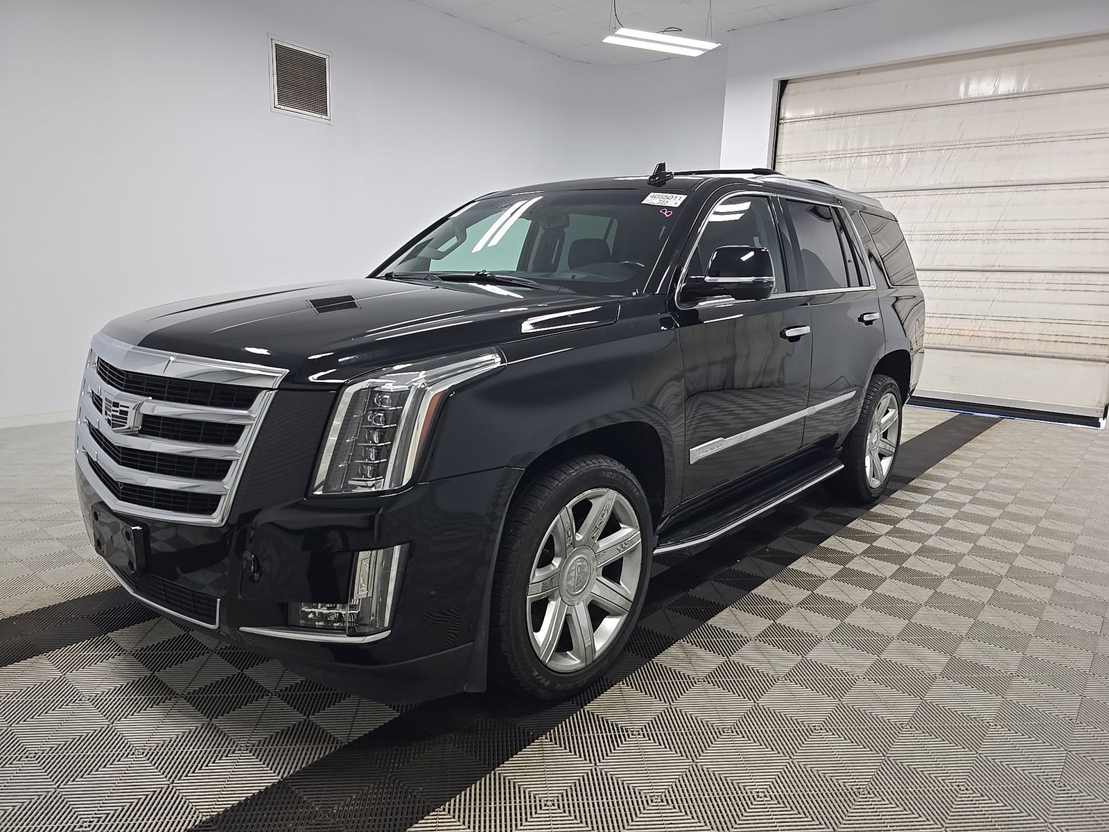 2019 Cadillac Escalade Luxury AWD