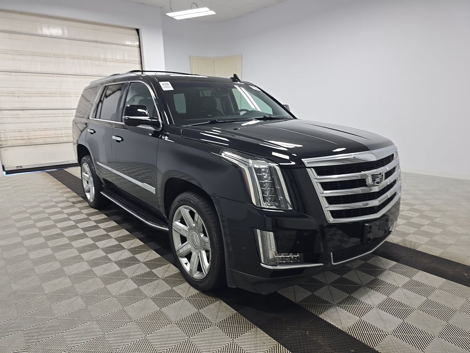 2019 Cadillac Escalade Luxury AWD