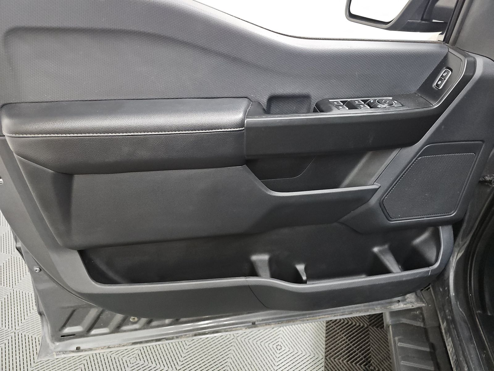 FORD F-150 - 10