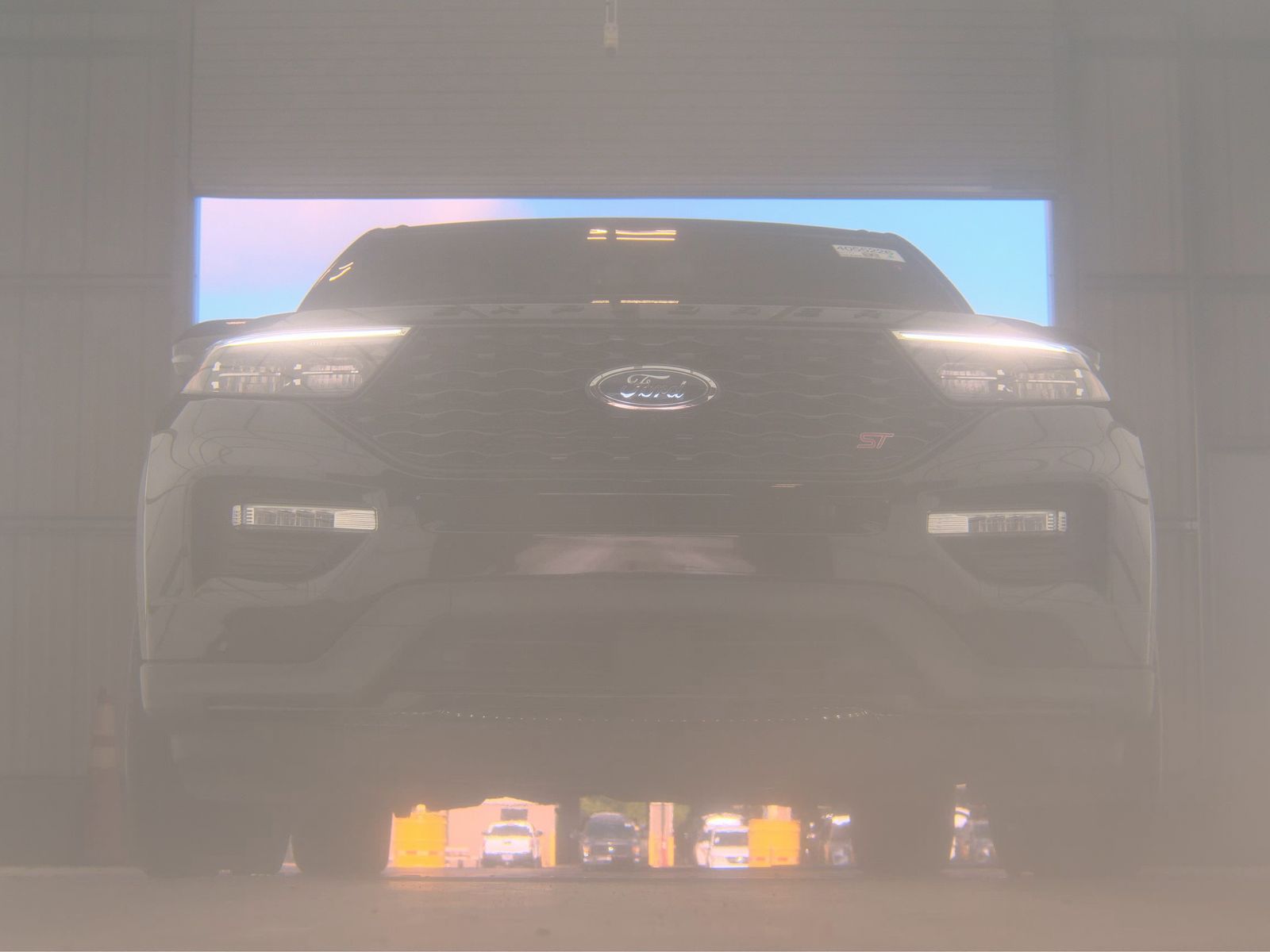 FORD EXPLORER - 4