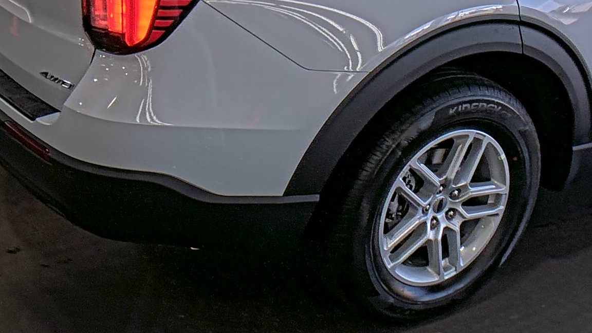 FORD EXPLORER - 10