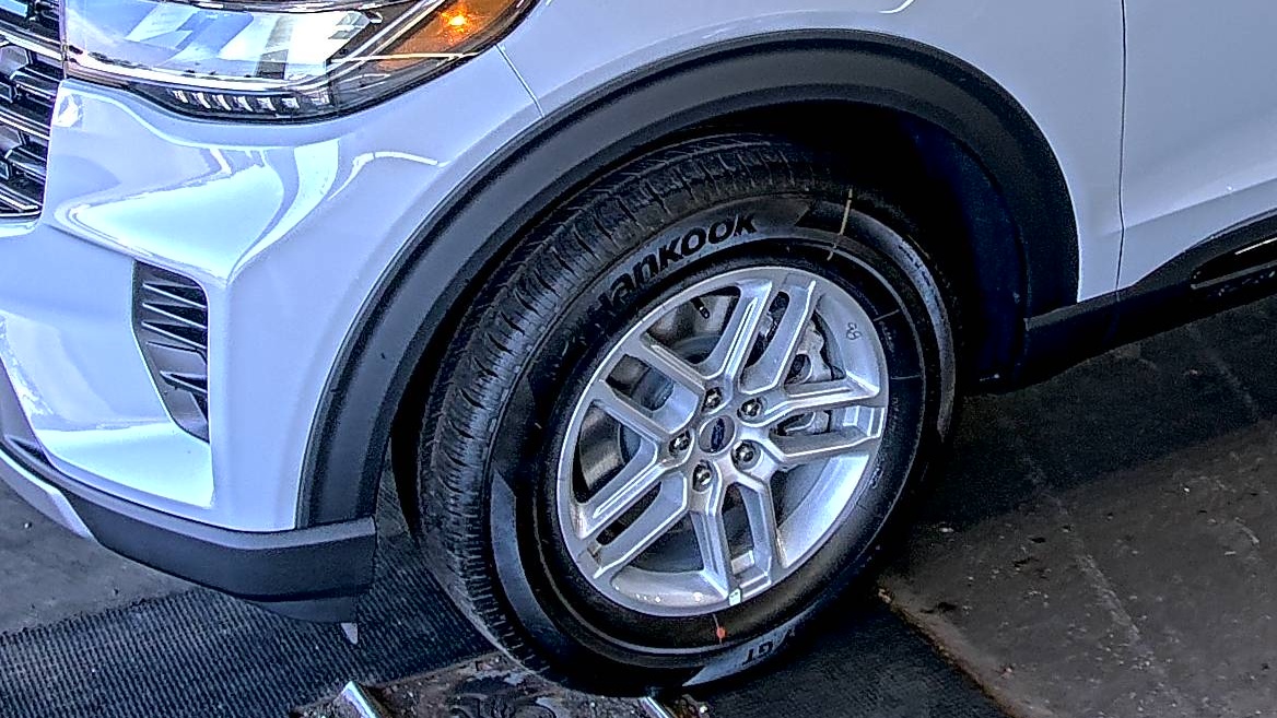 FORD EXPLORER - 8