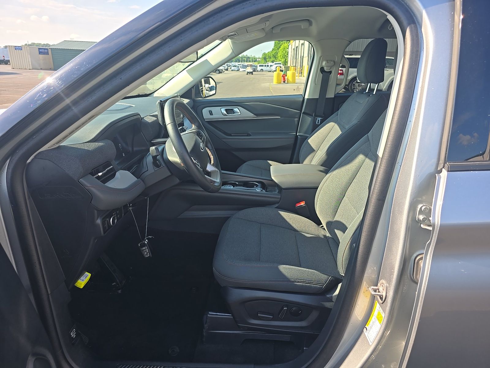 2025 Ford Explorer Active AWD