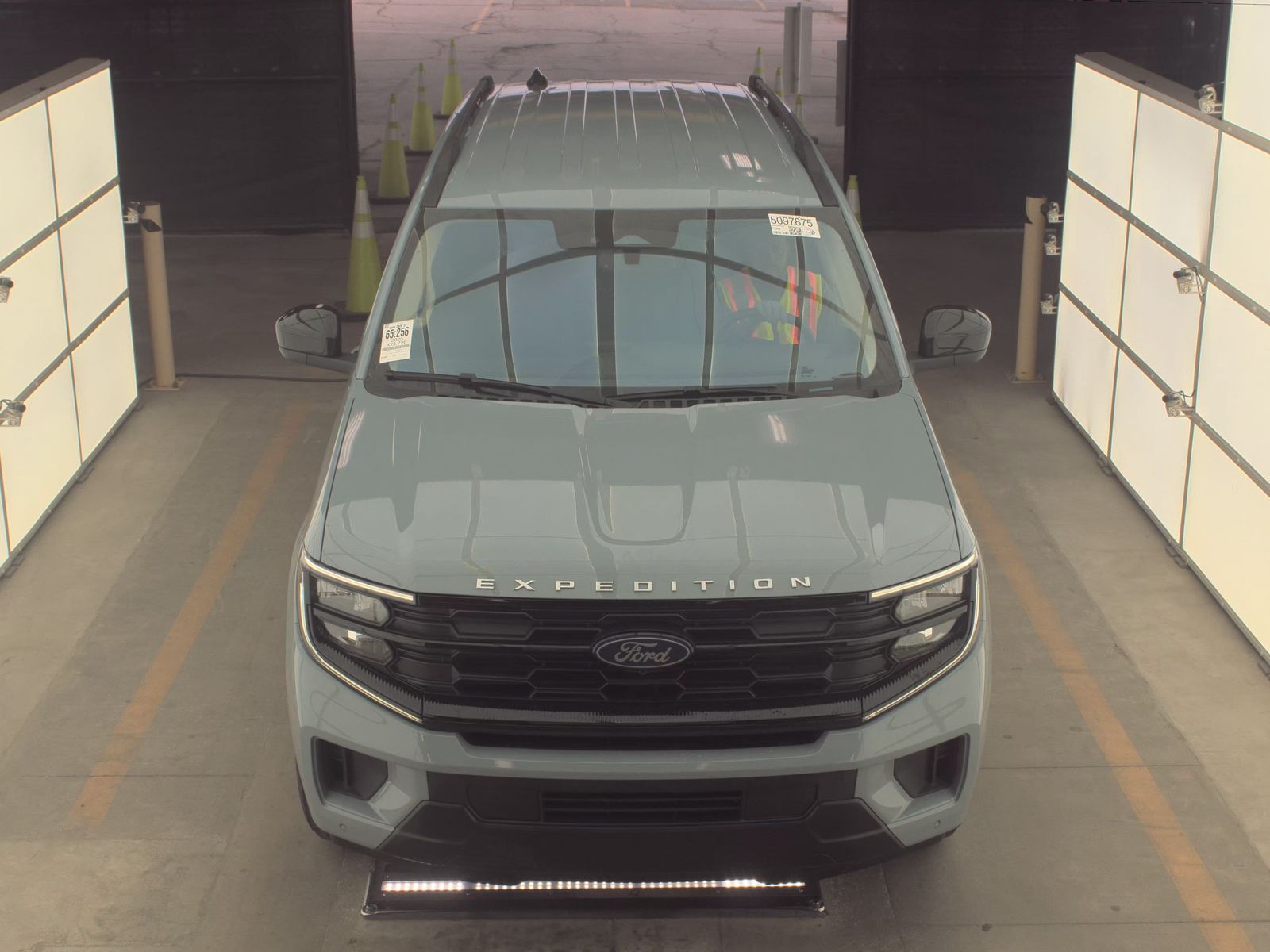 FORD EXPEDITION - 3