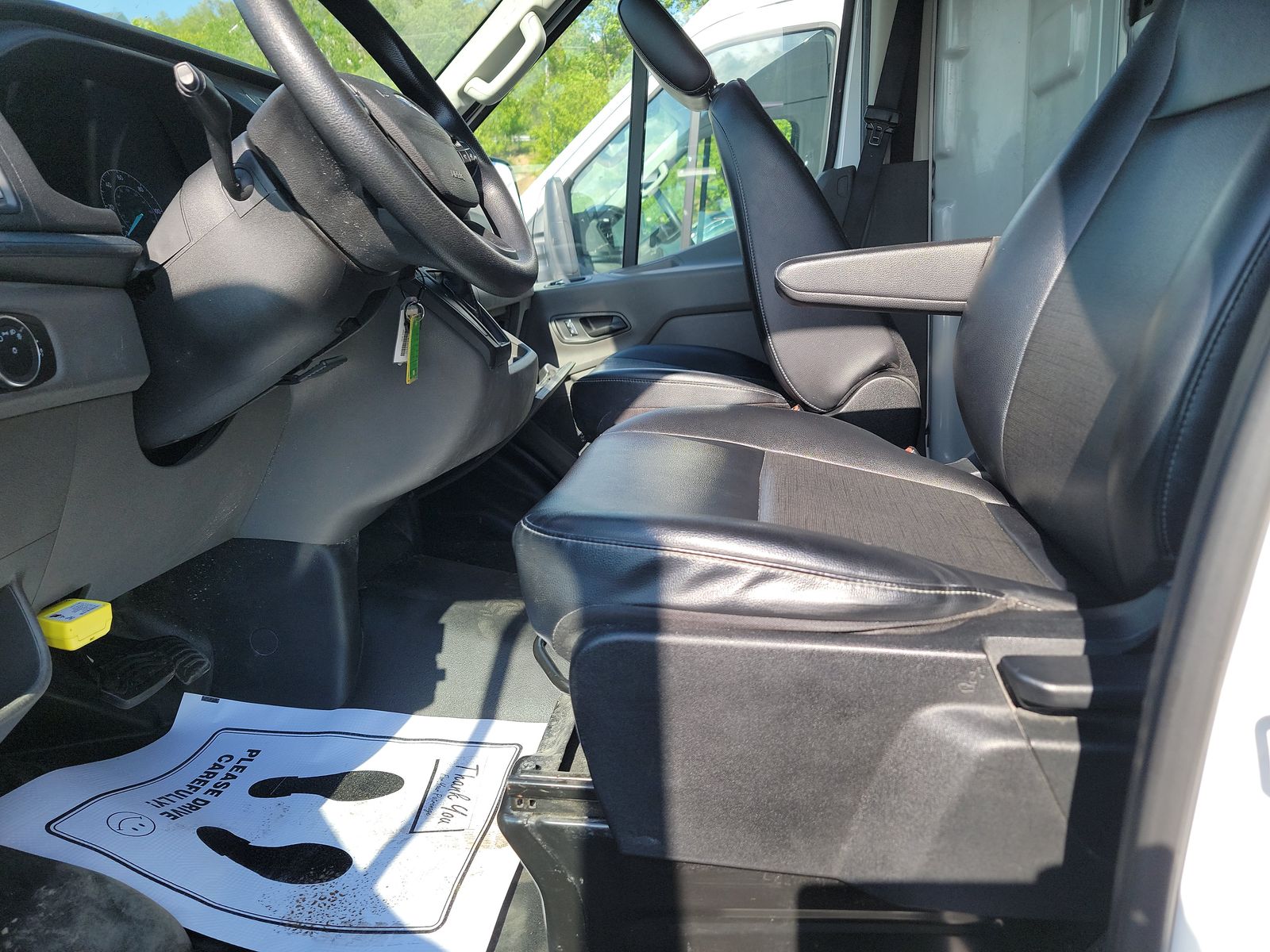 FORD TRANSIT 250 - 1