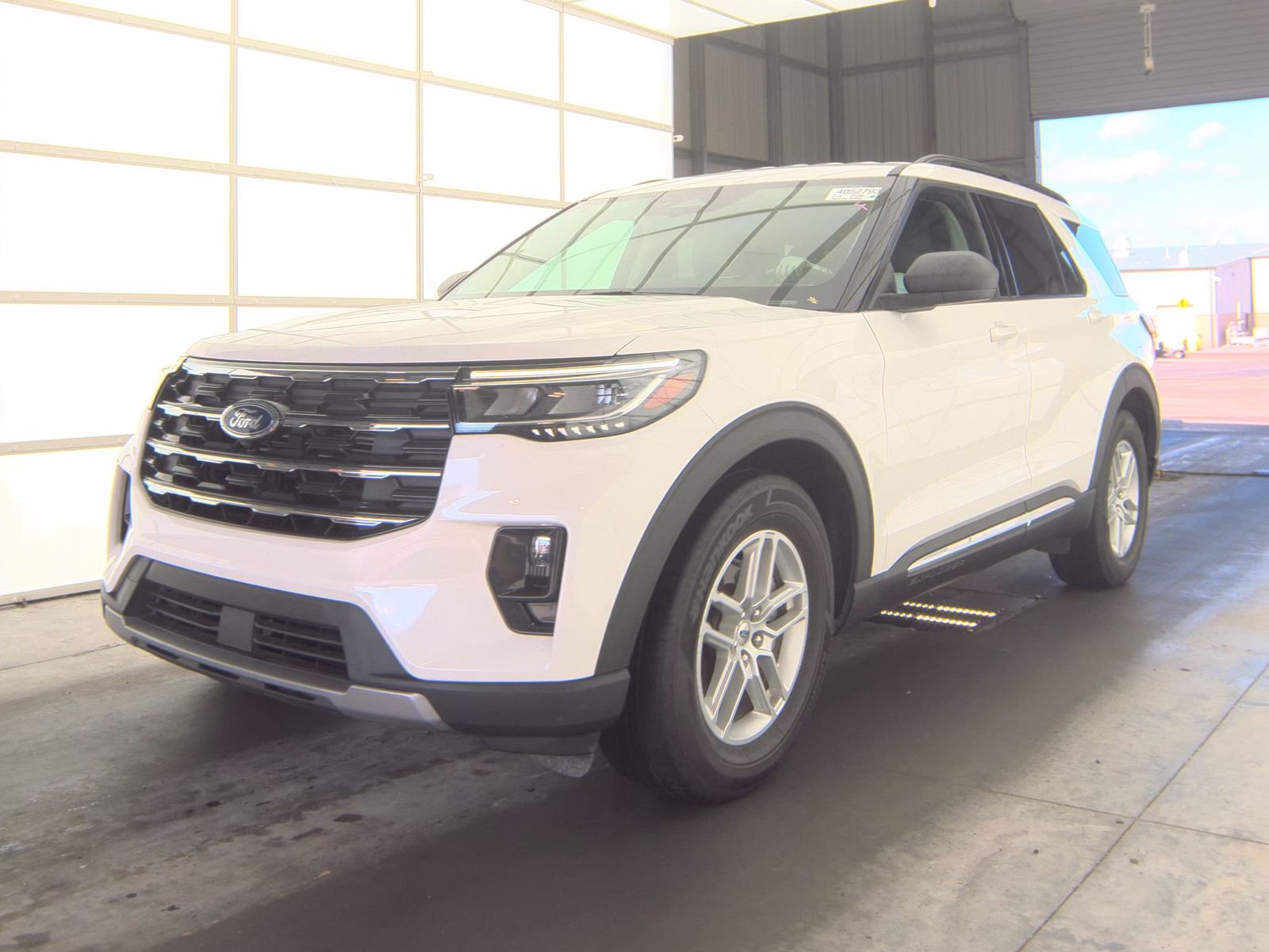 FORD EXPLORER - 1