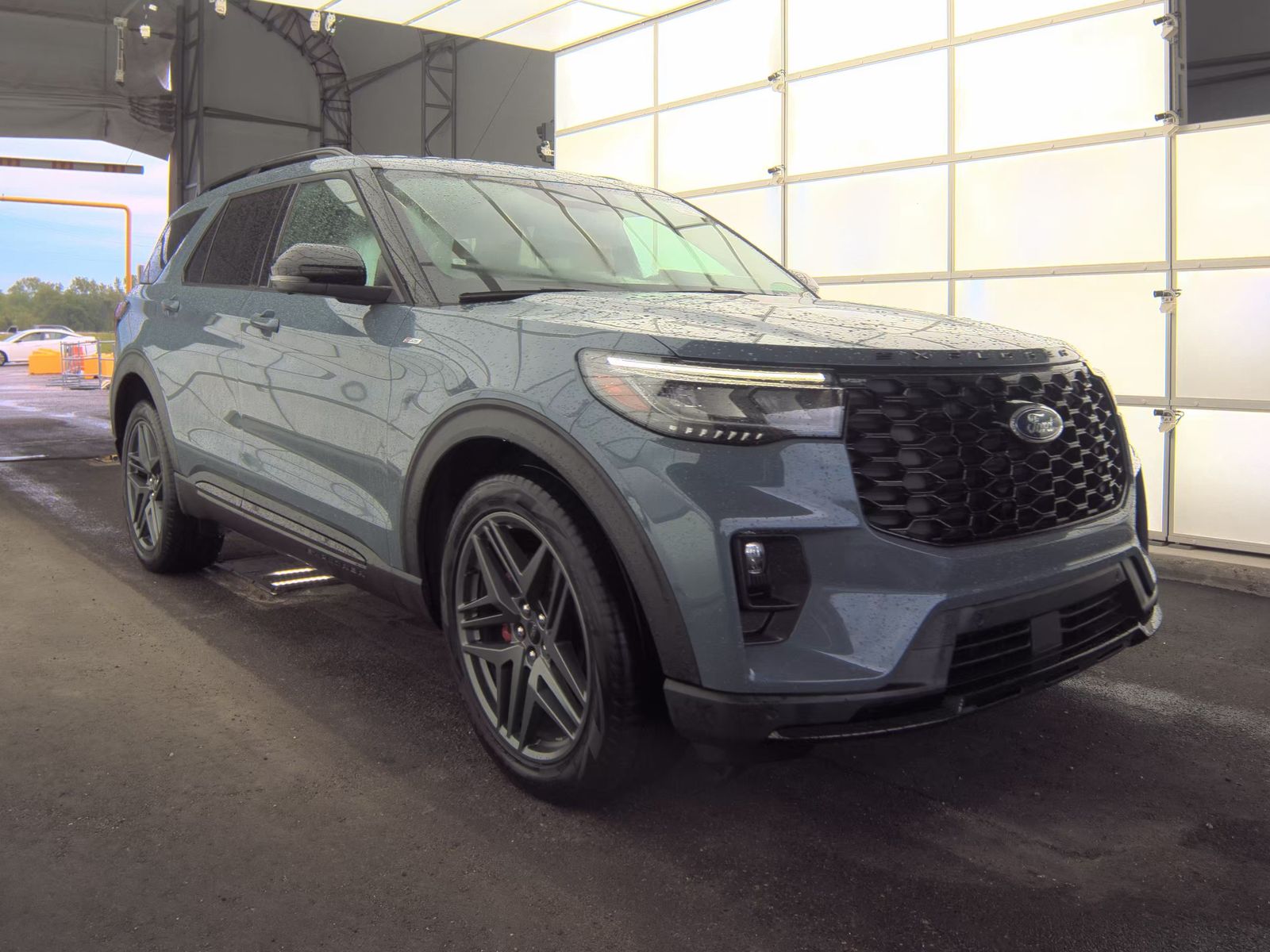 FORD EXPLORER - 5