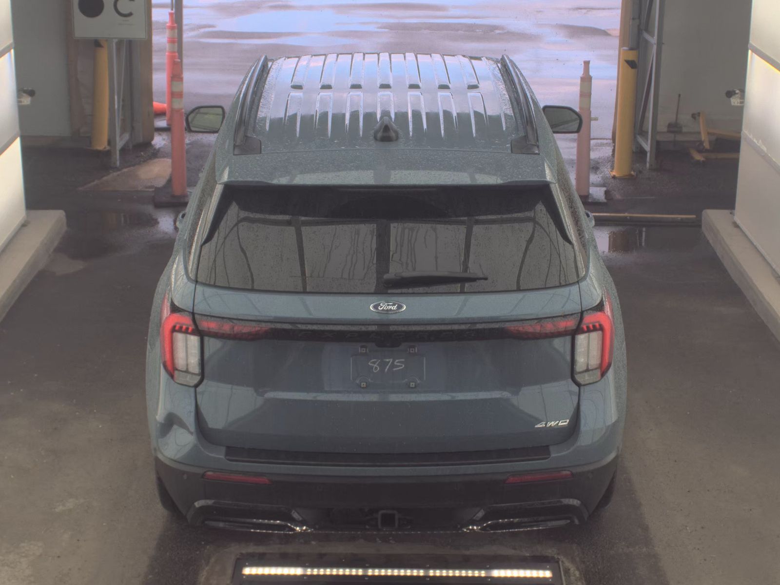 FORD EXPLORER - 7