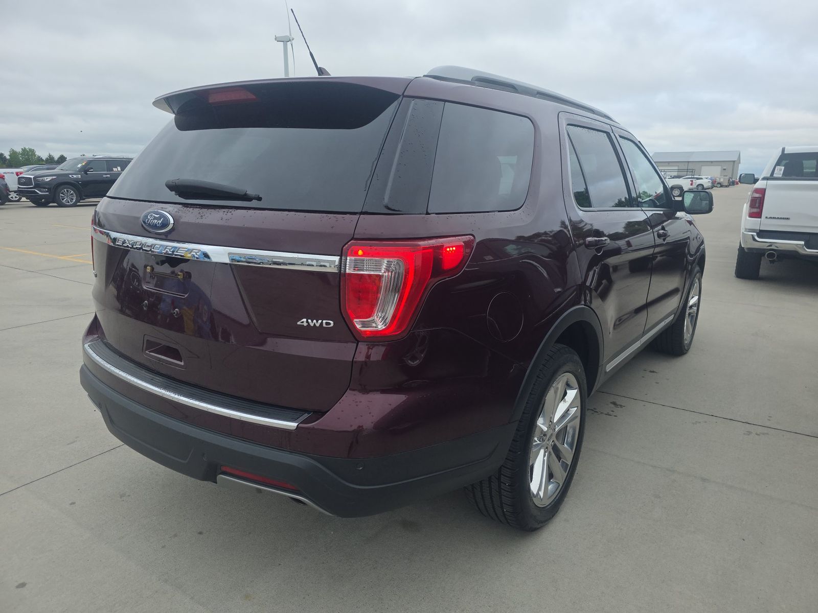 FORD EXPLORER - 5