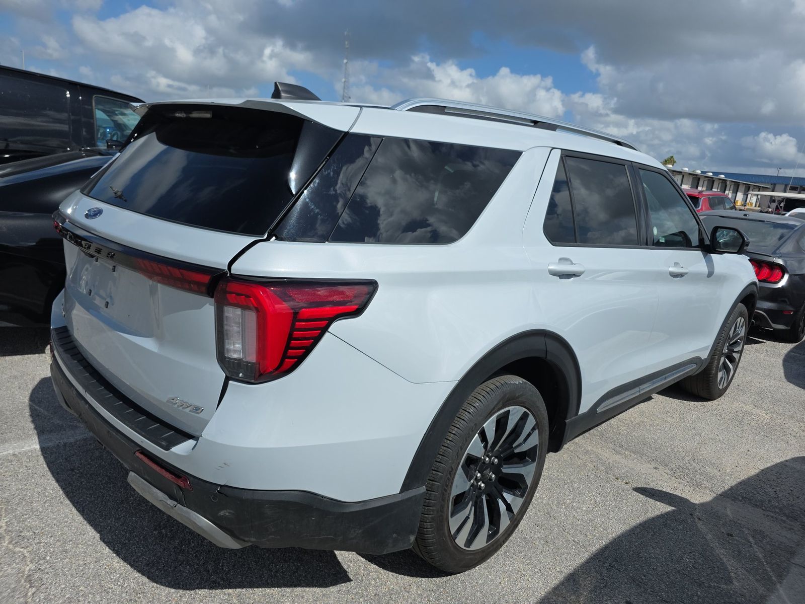 2025 Ford Explorer Platinum AWD
