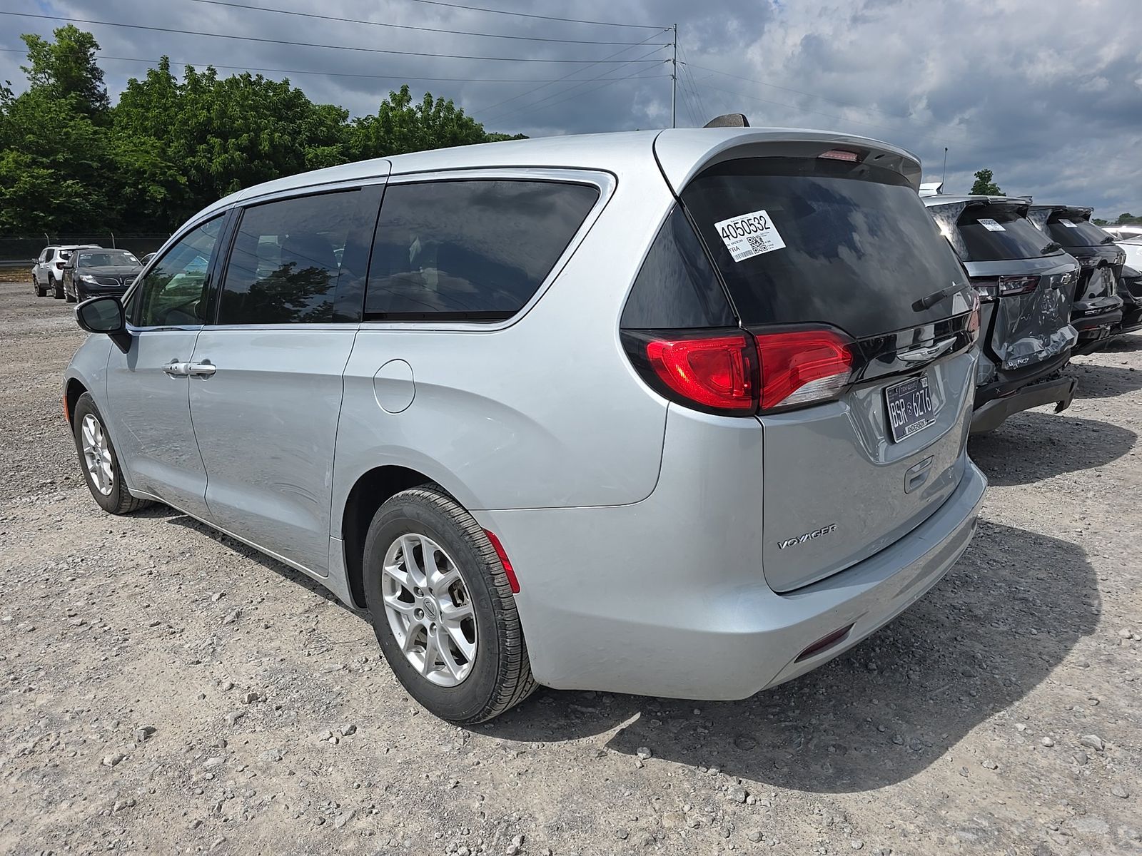 CHRYSLER VOYAGER - 7