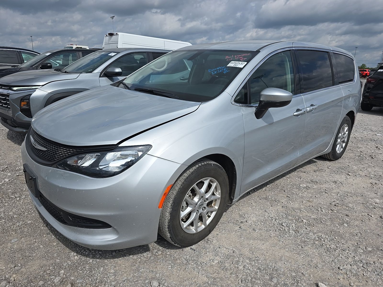 CHRYSLER VOYAGER - 1