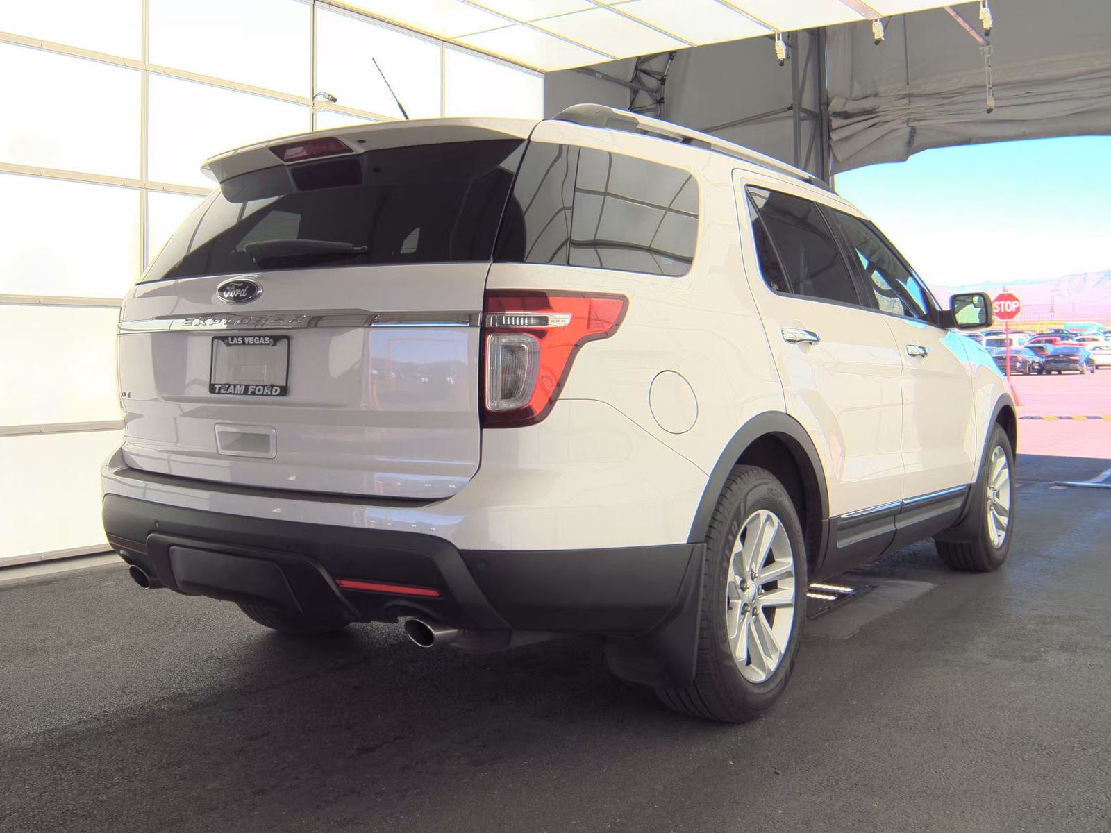 FORD EXPLORER - 6