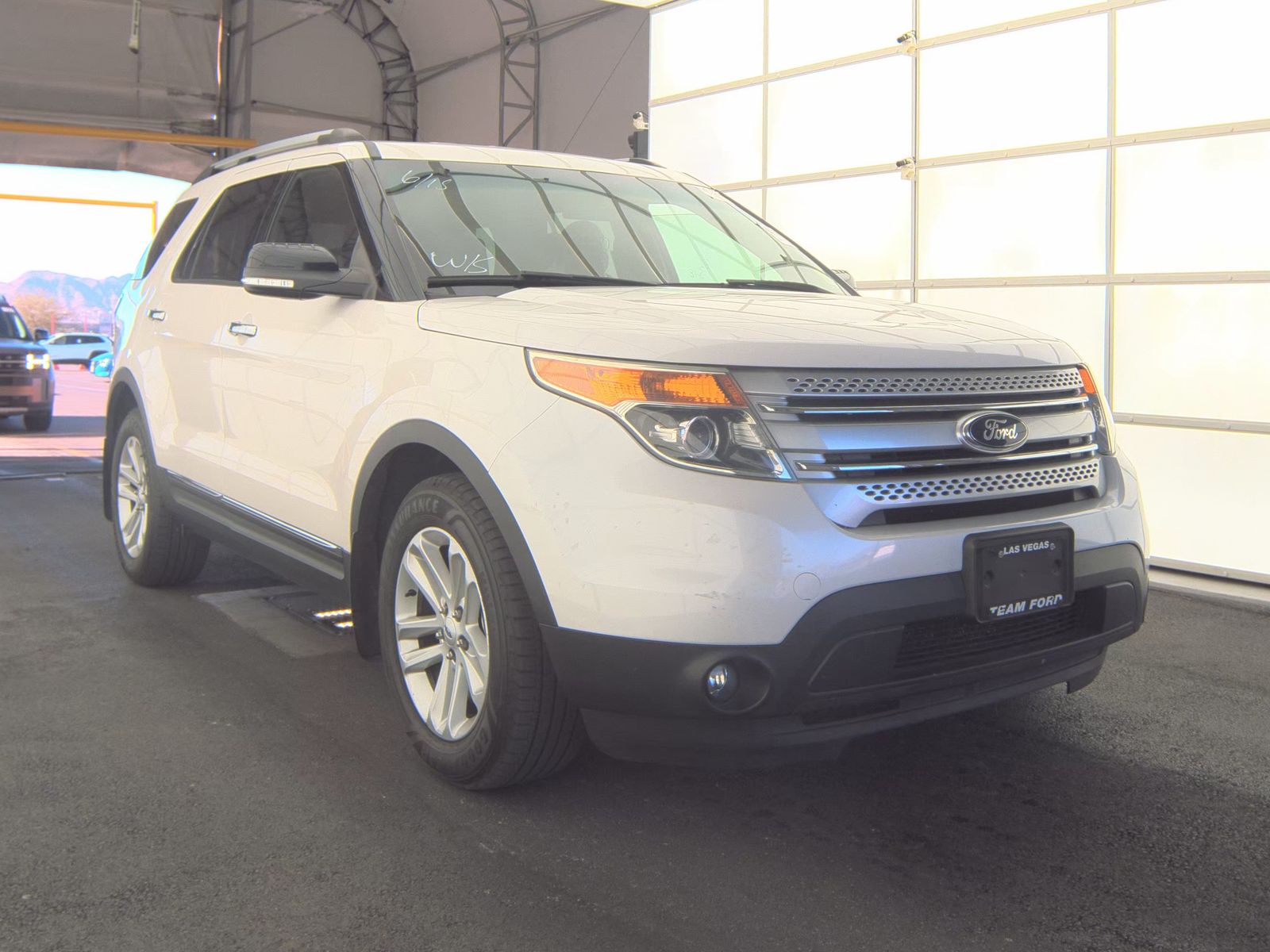 FORD EXPLORER - 5