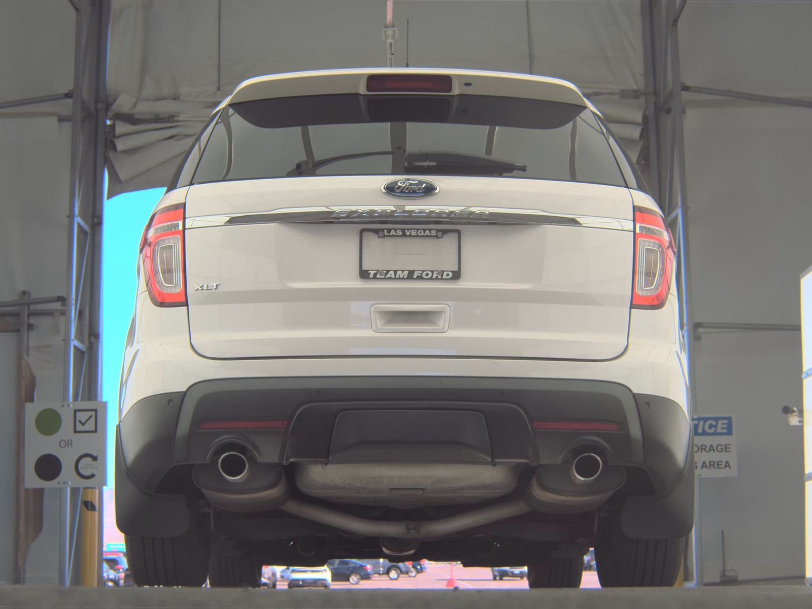 FORD EXPLORER - 8