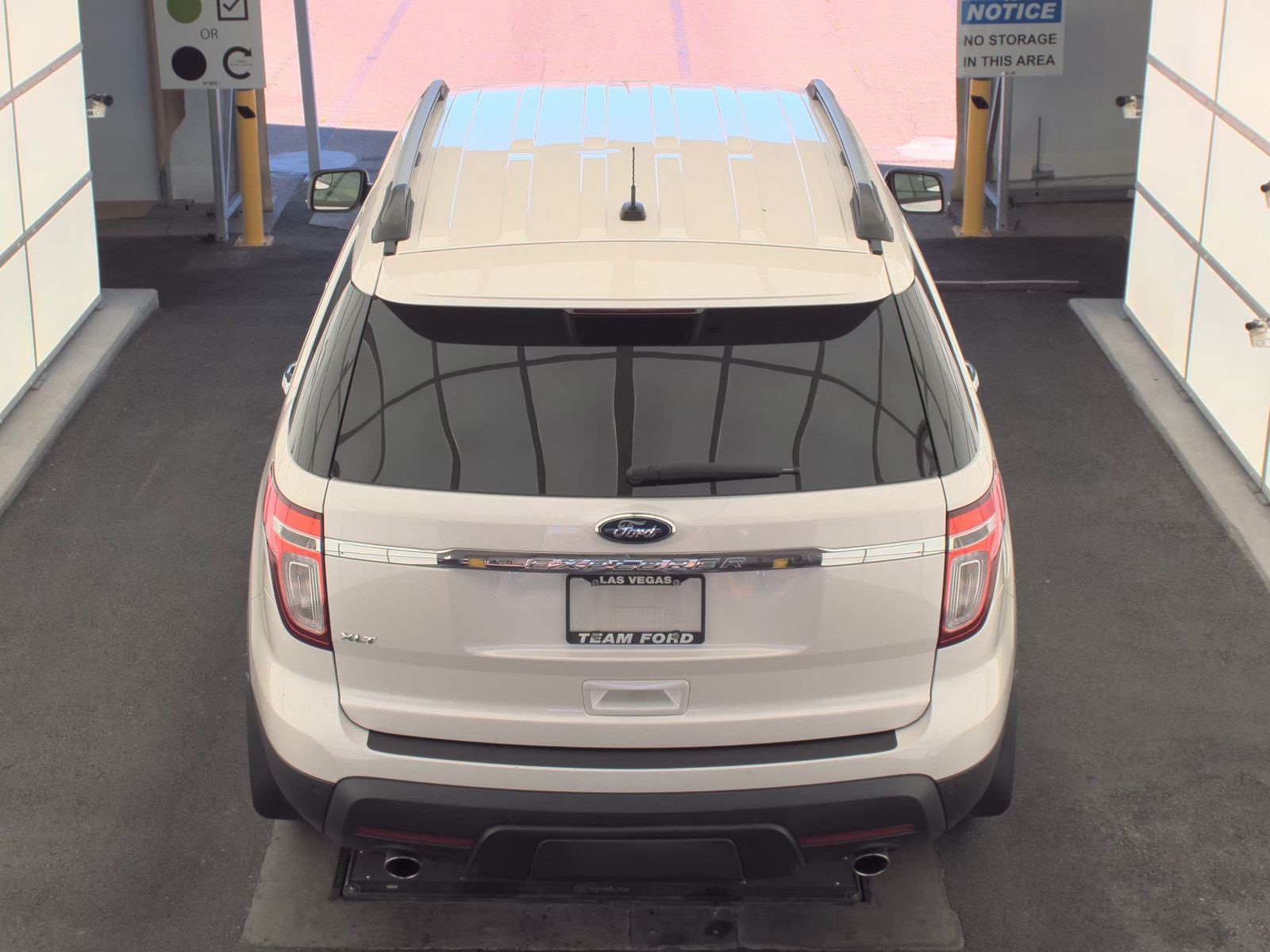 FORD EXPLORER - 7