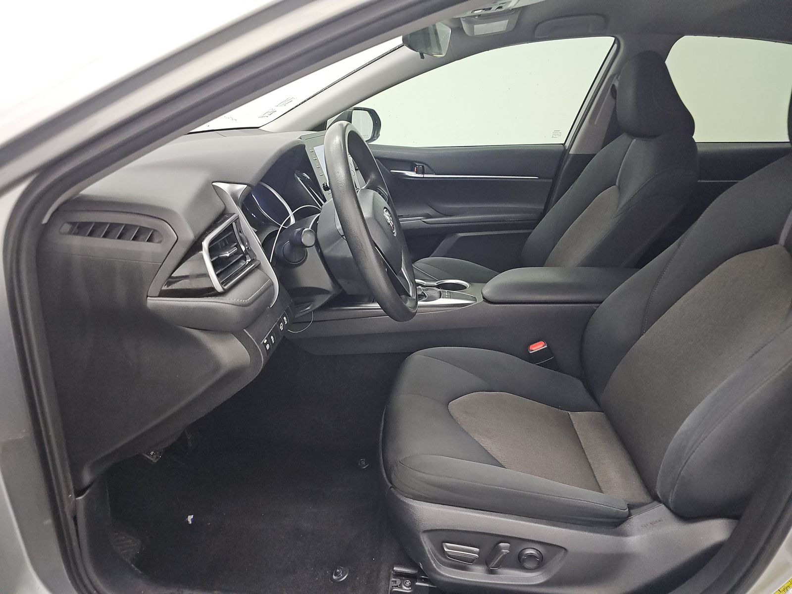 2023 Toyota Camry LE FWD