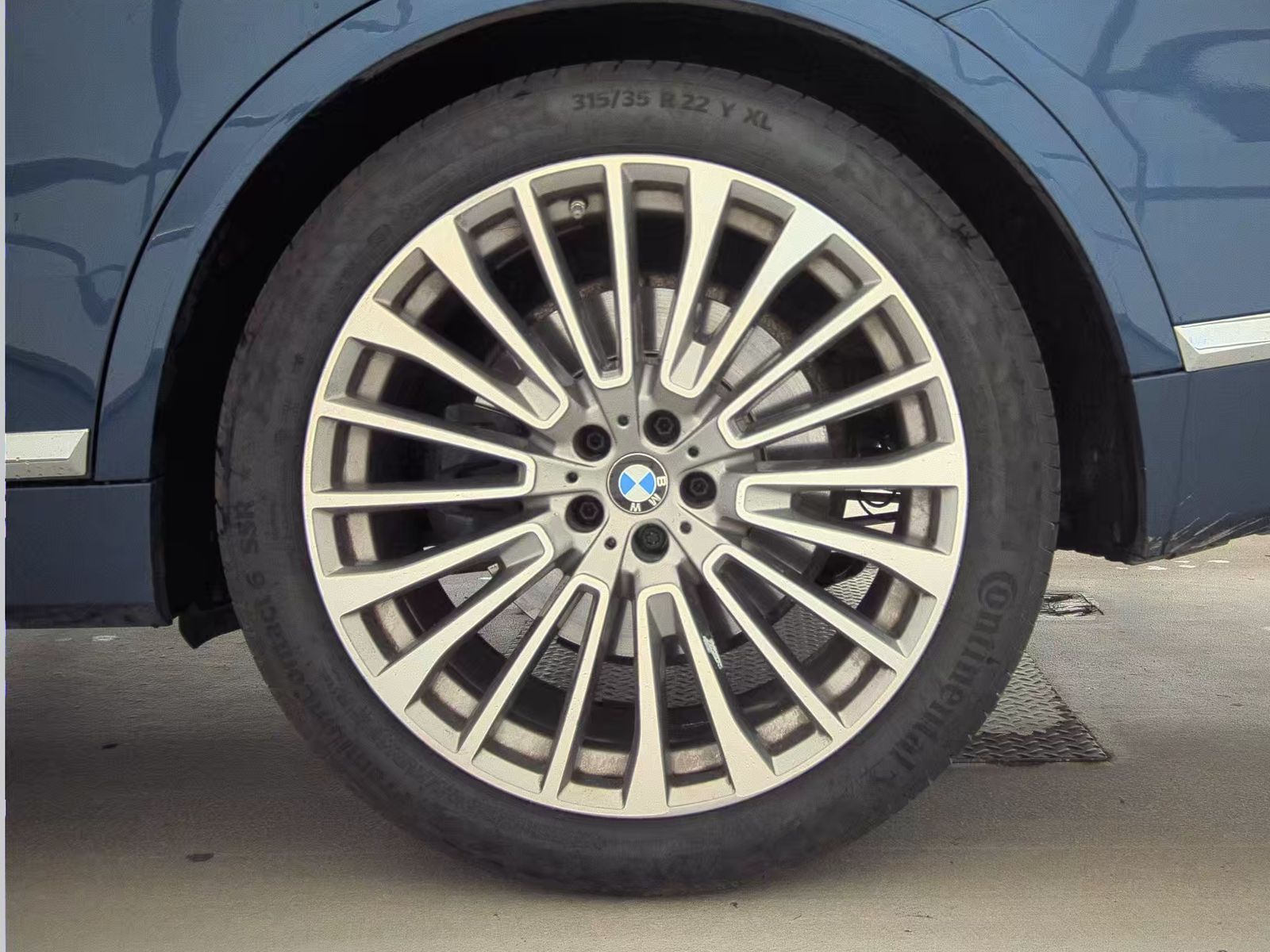 2020 BMW X7 xDrive40i AWD