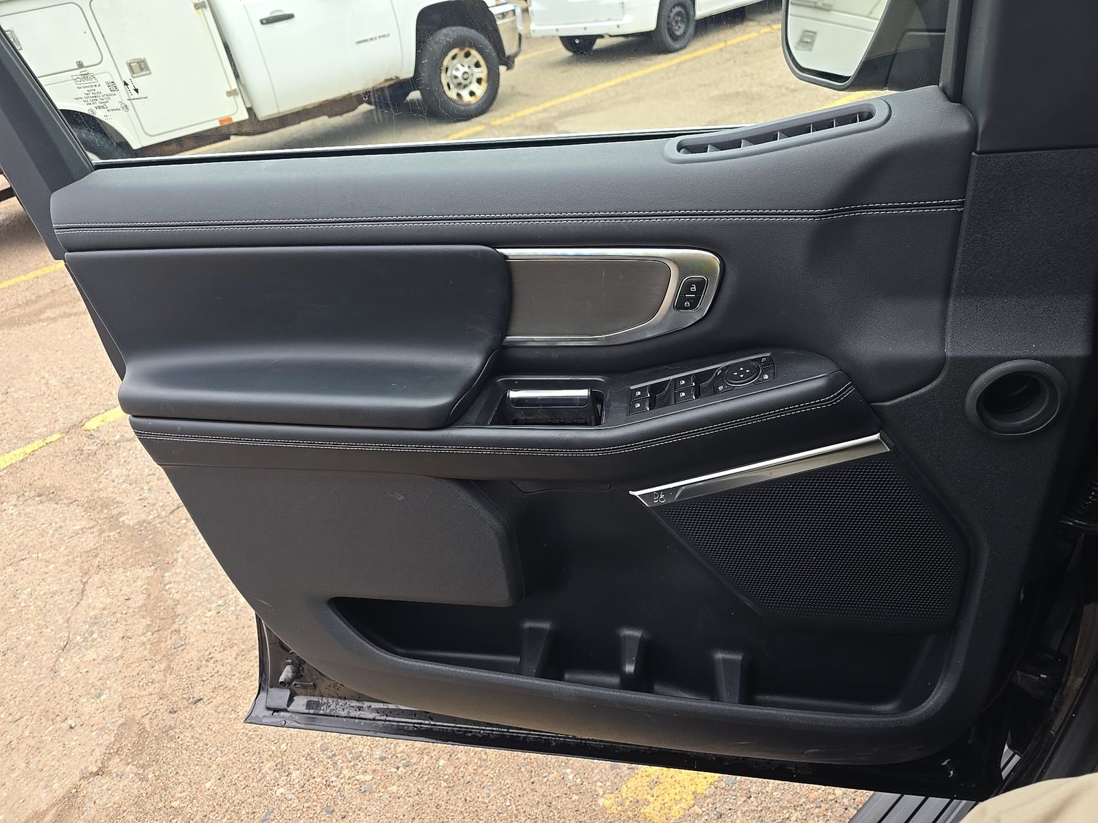 FORD EXPEDITION MAX - 10