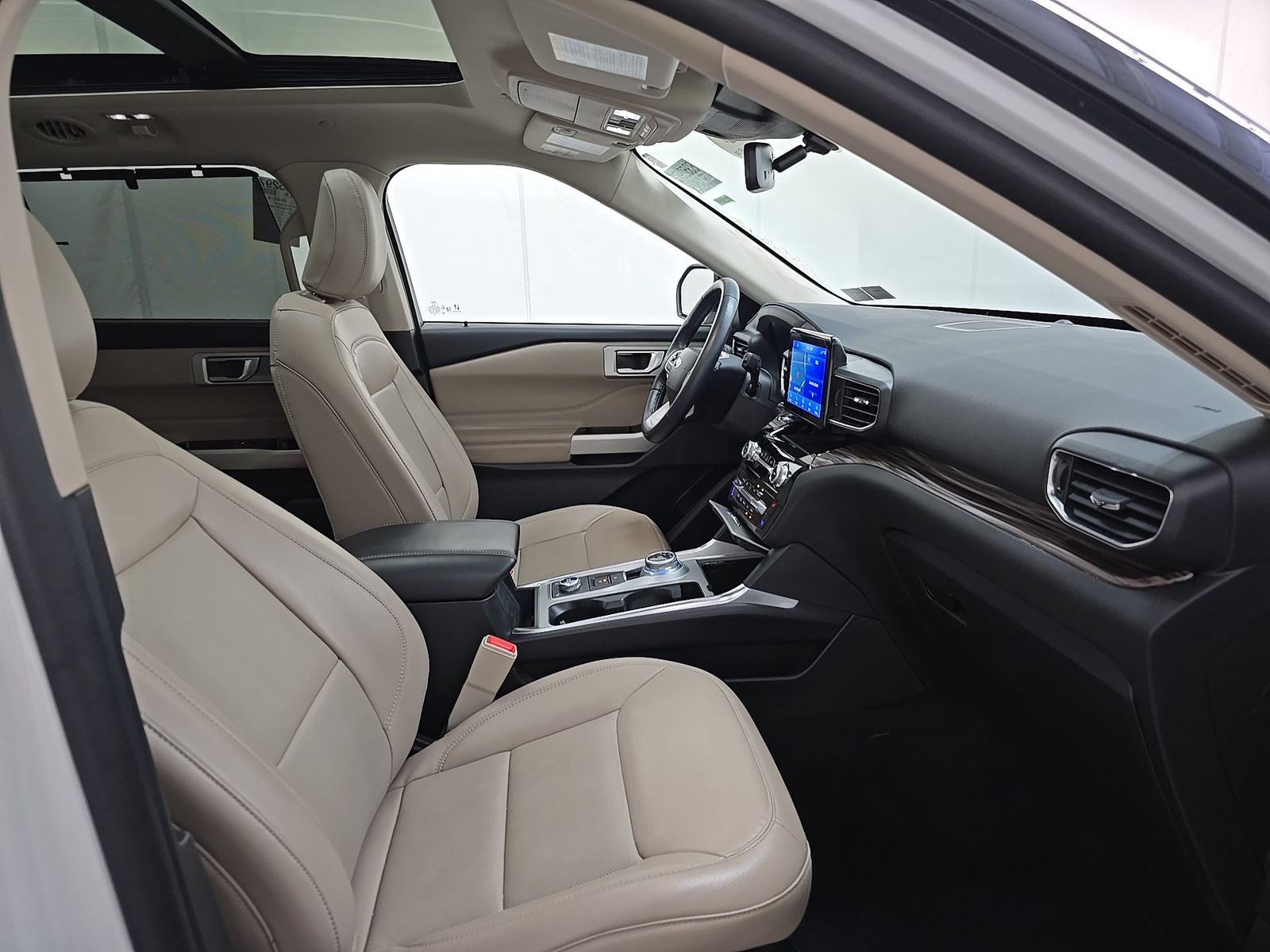 FORD EXPLORER - 9