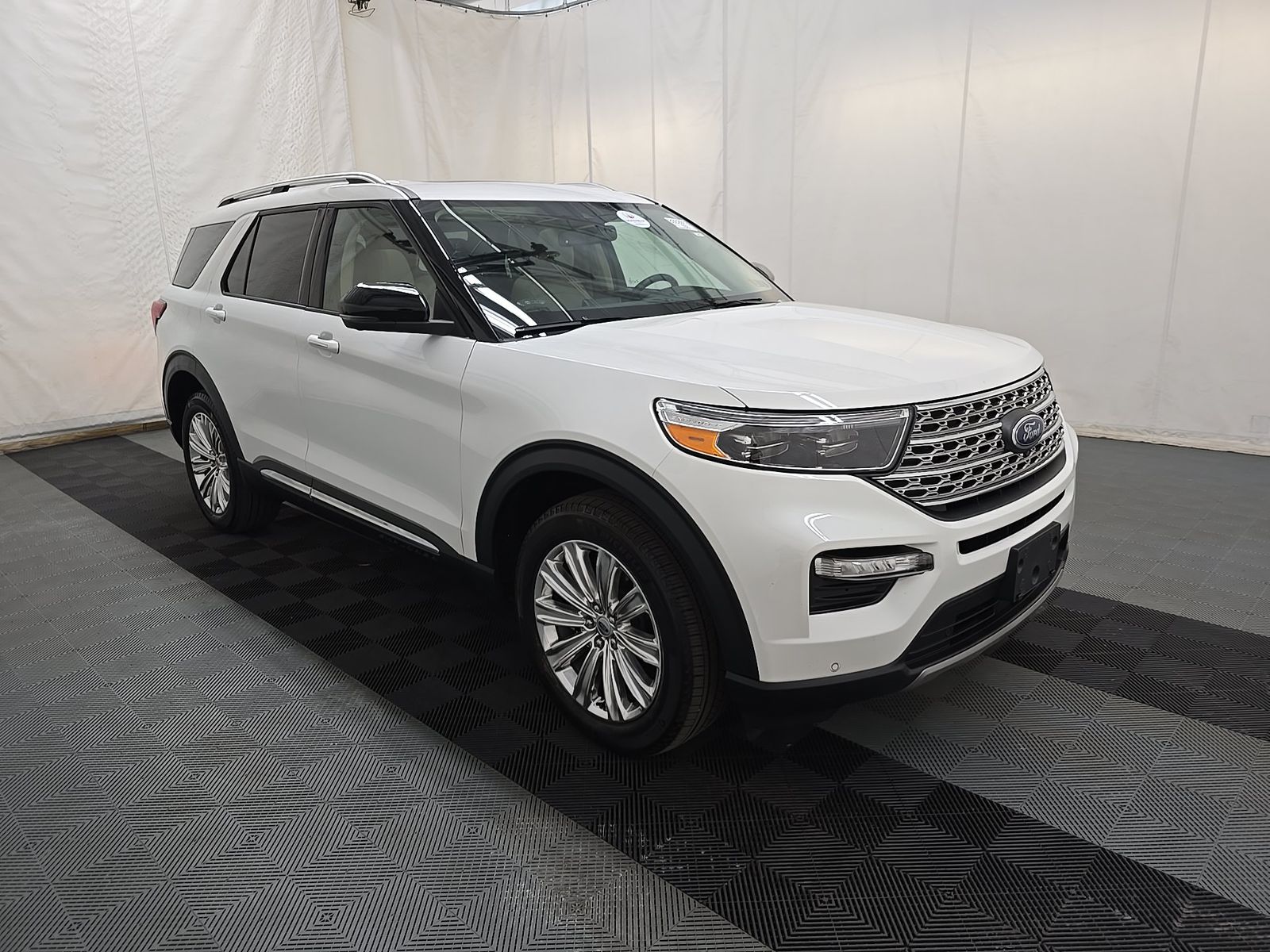 FORD EXPLORER - 4