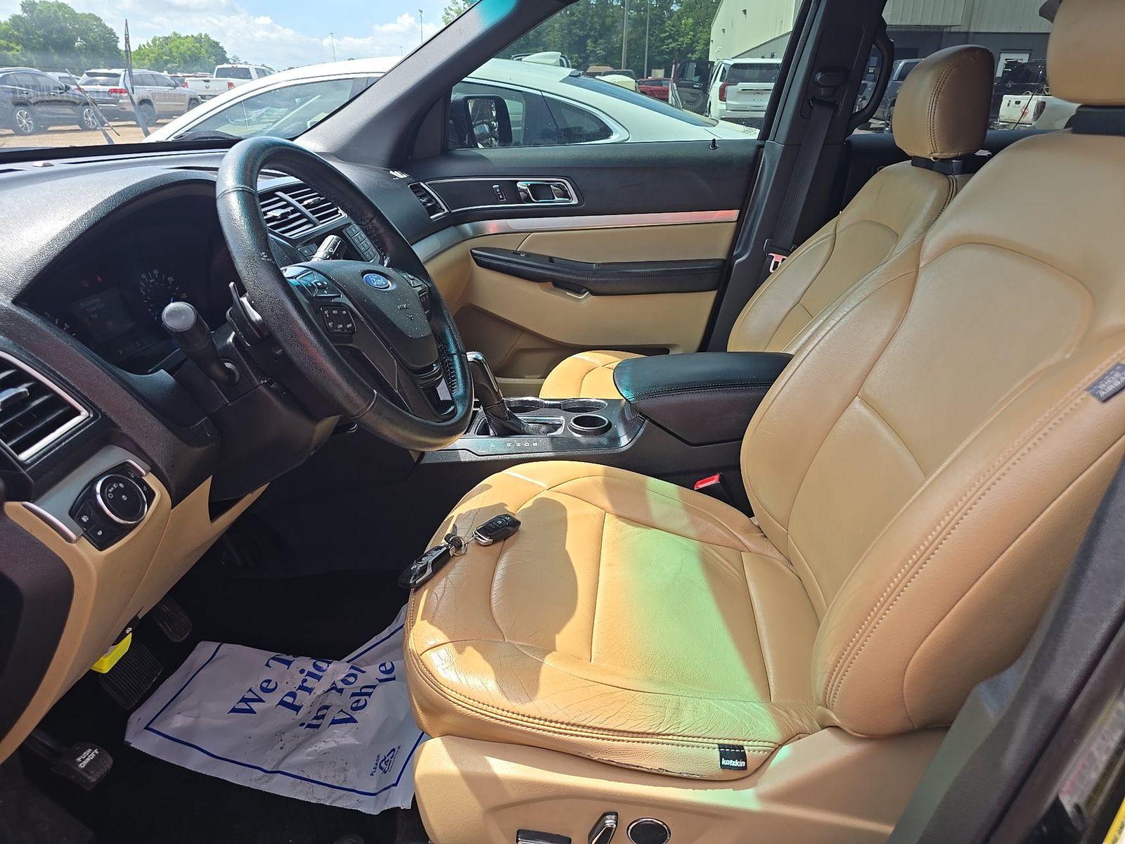 FORD EXPLORER - 8