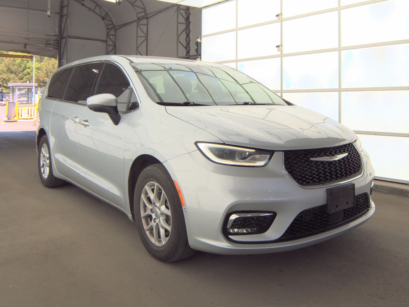 2023 Chrysler Pacifica Touring L FWD