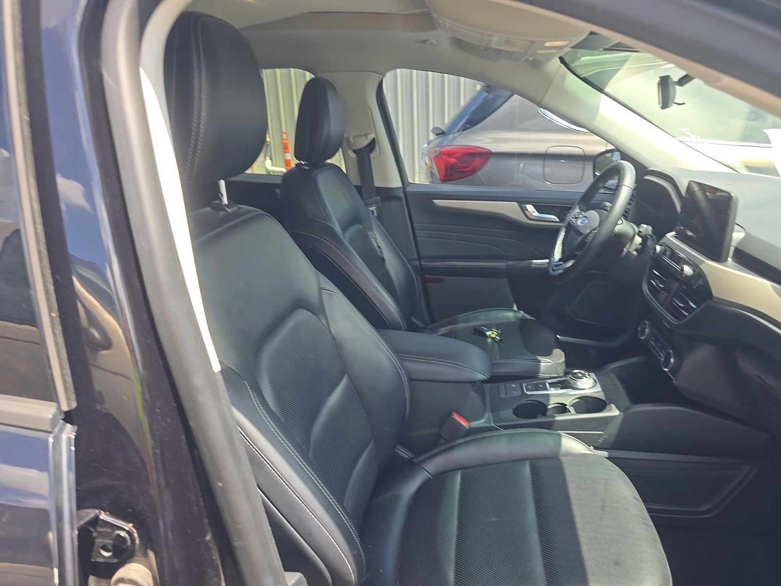 FORD ESCAPE - 9
