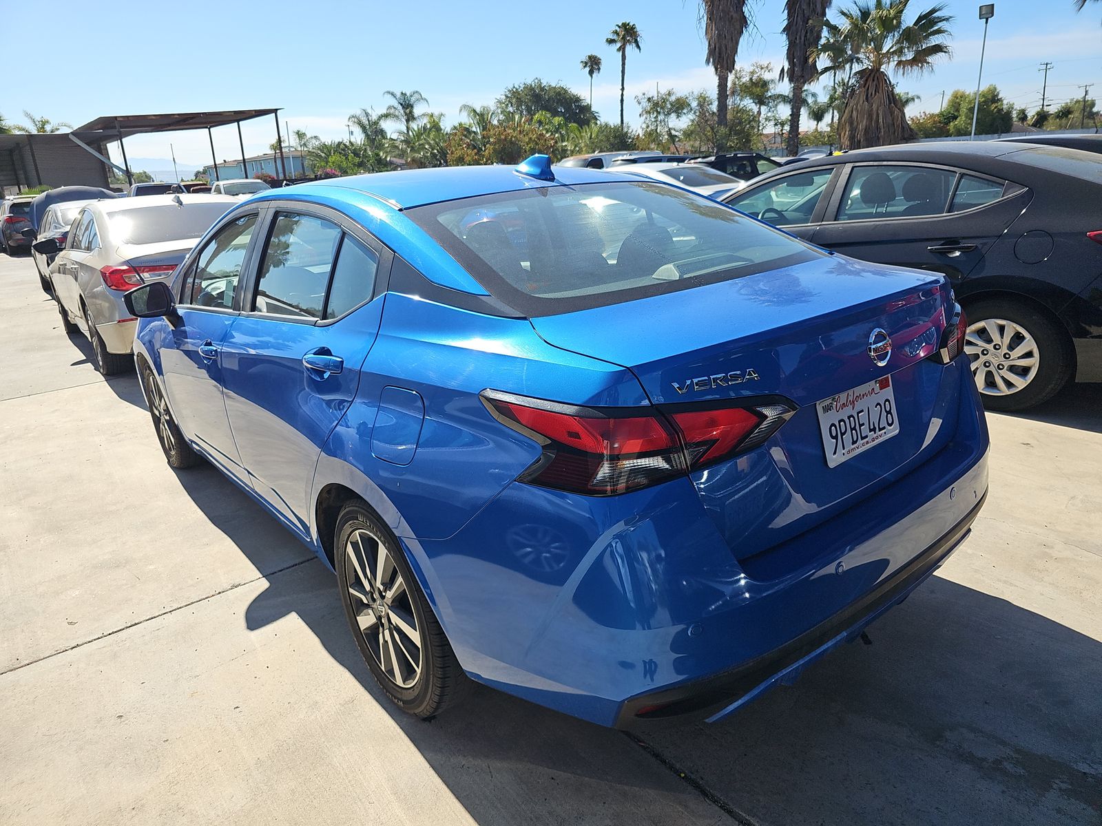 NISSAN VERSA - 7